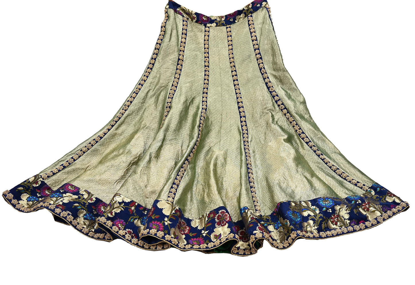 Indian Pre-owned Green Pure Tissue Silk Hand Embroidered Lehenga/Skirt Designer By Anamika Khanna Bridal Wear Zardozi/ Dabka Bollywood skirt