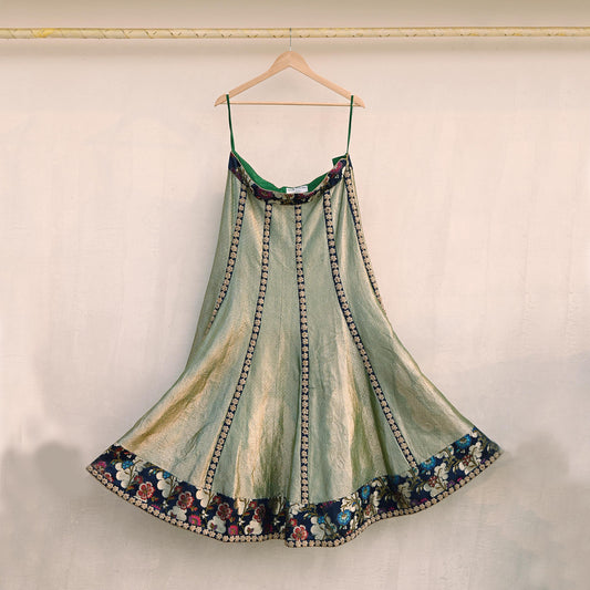 Indian Pre-owned Green Pure Tissue Silk Hand Embroidered Lehenga/Skirt Designer By Anamika Khanna Bridal Wear Zardozi/ Dabka Bollywood skirt
