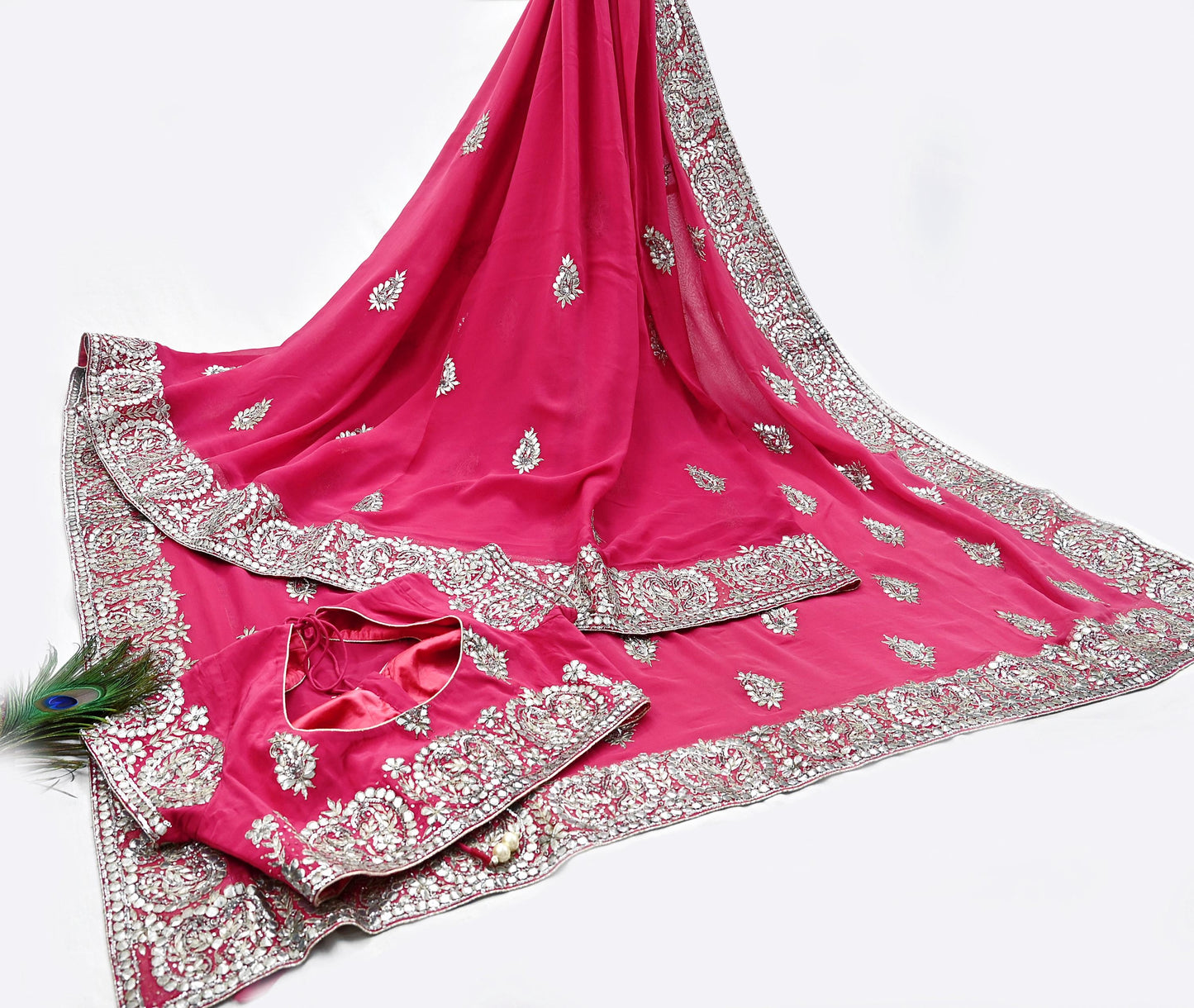Indian Pre-owned Heavy Sari Pink Pure Georgette Silk Hand Embroidered Sarees Designer Abu Jani 5Yd Sewing Ethnic Sarees