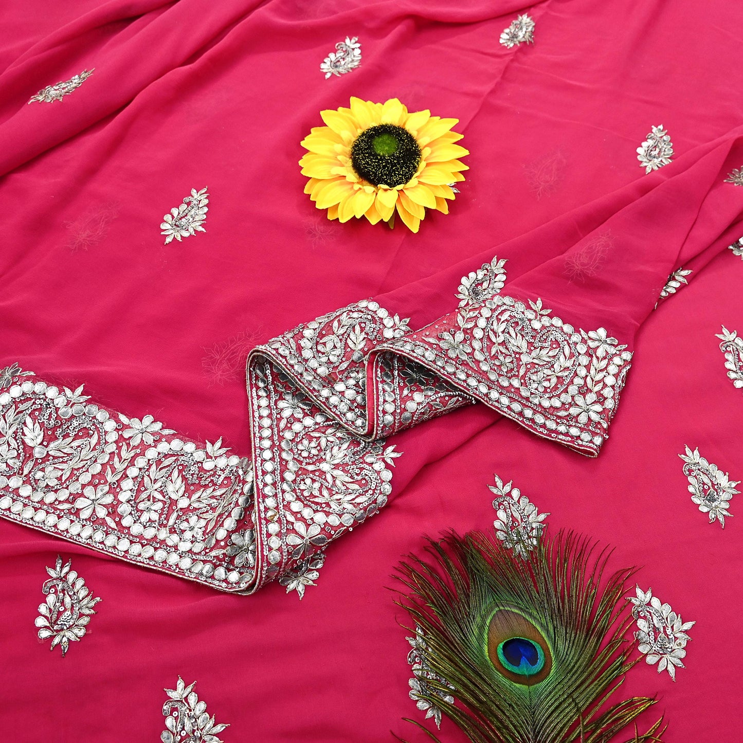 Indian Pre-owned Heavy Sari Pink Pure Georgette Silk Hand Embroidered Sarees Designer Abu Jani 5Yd Sewing Ethnic Sarees