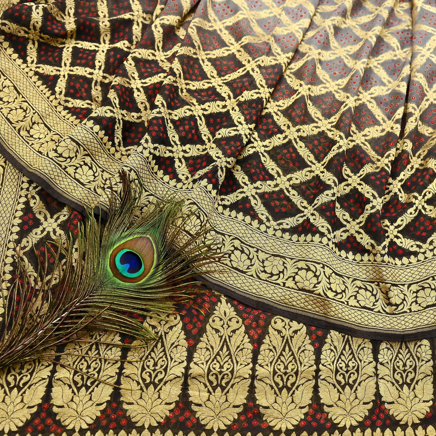 Indian Pre-Owned Sari Gray & Green Pure Georgette silk Hand Woven Bandhani Sarees Ethnic Zardozi/Dabka Zari Wedding Saree