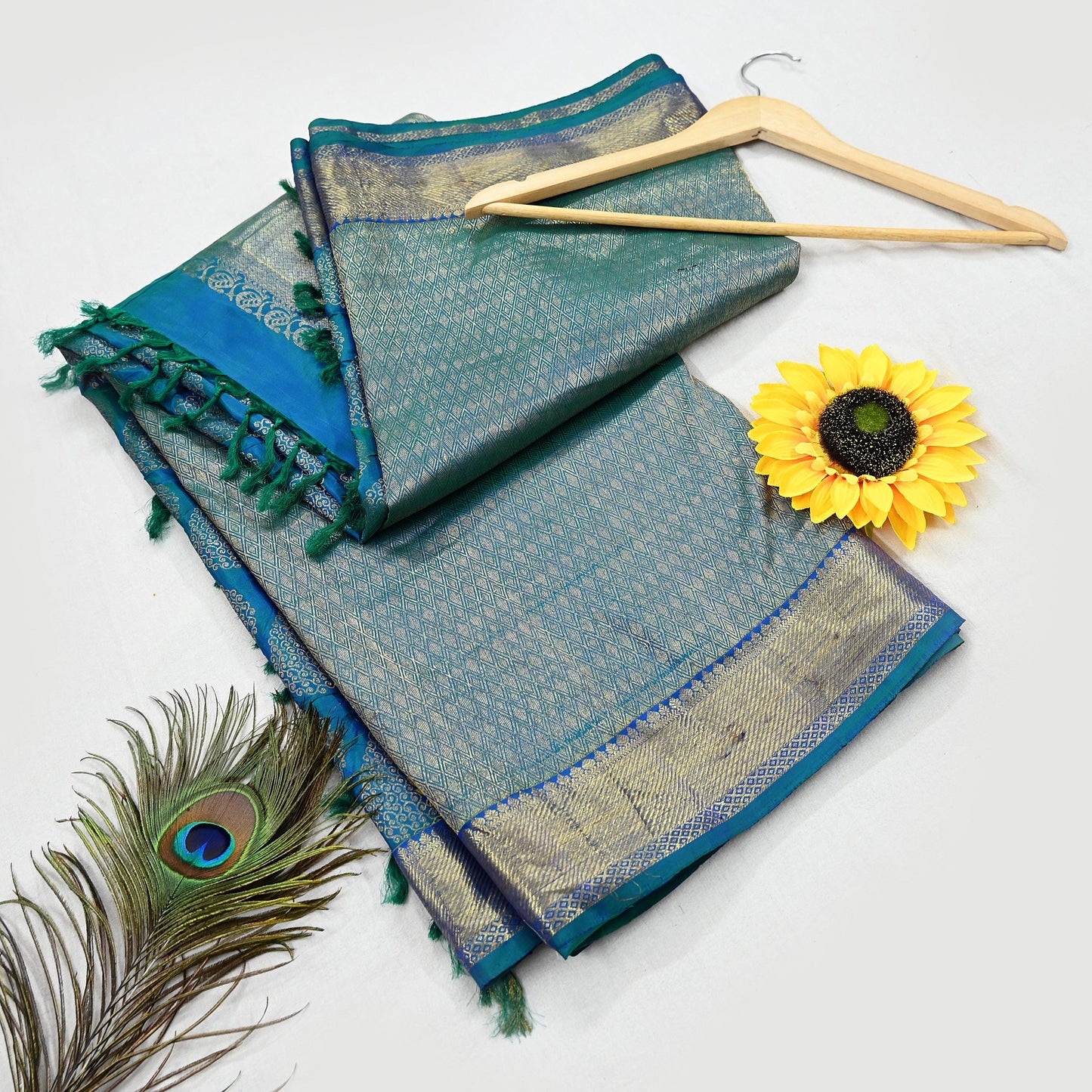 Indian Vintage Heavy Blue & Green Saree 100% Pure Silk Hand Woven Kanjeevaram Sari 5yd Ethnic Zari Premium Wedding Saree Fringes