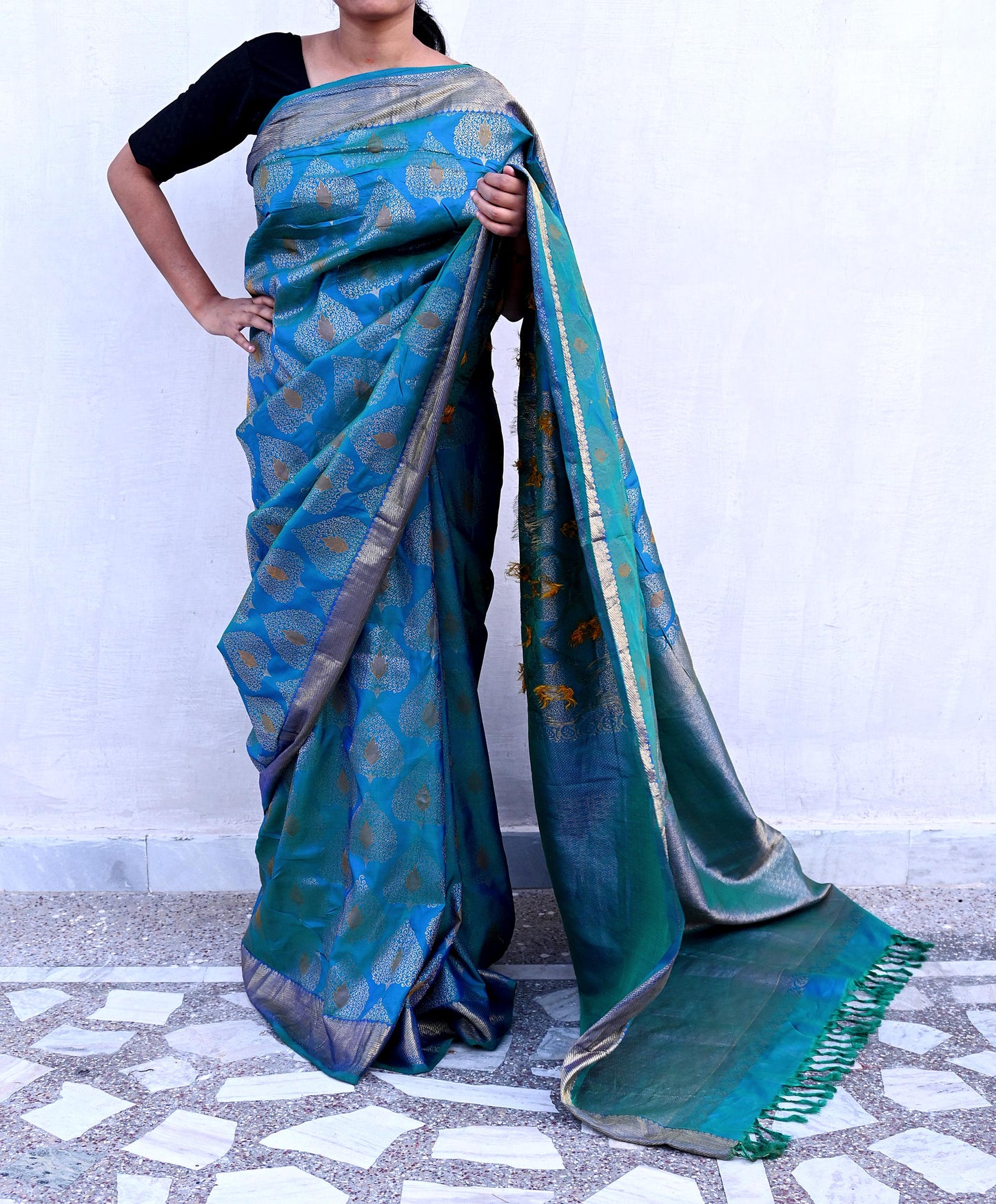 Indian Vintage Heavy Blue & Green Saree 100% Pure Silk Hand Woven Kanjeevaram Sari 5yd Ethnic Zari Premium Wedding Saree Fringes