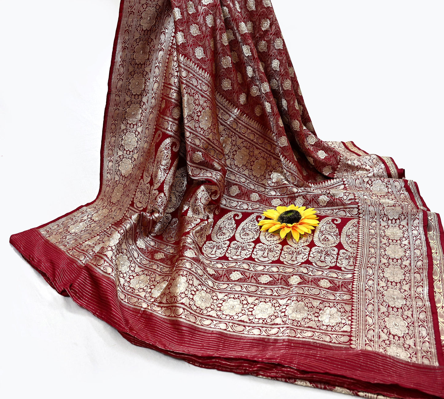 Indian Antique Vintage Heavy Sari Maroon Pure Silk Hand Woven Banarasi Sarees Zari 5Yd Pre-owned Designing