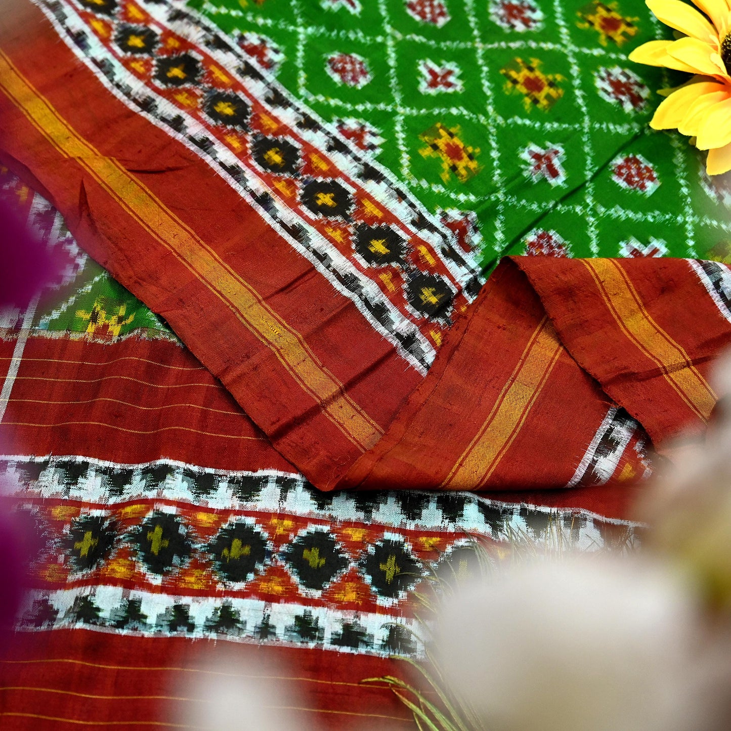 Indian Antique Vintage Hand Woven Double Ikat Patola Sarees 100% Pure Silk Craft Fabric 5Yd Dress Making Sewing For wearing