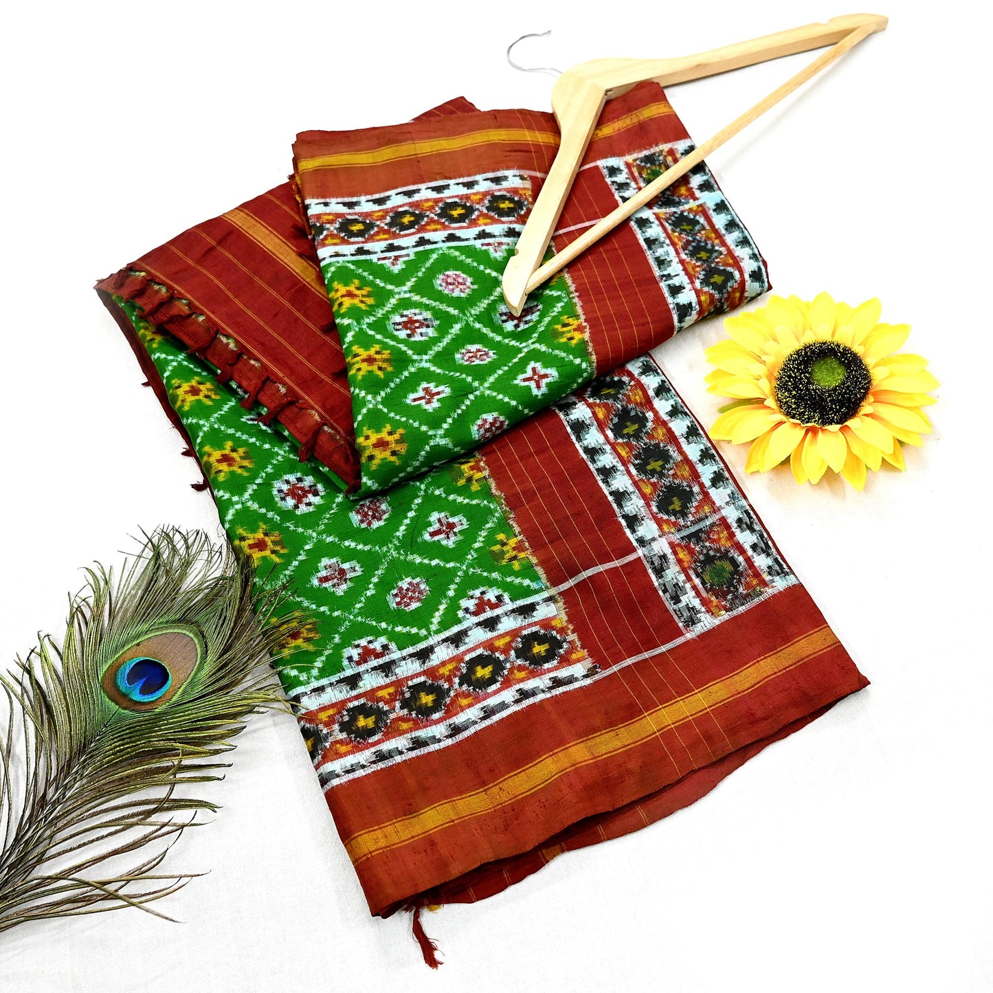 Indian Antique Vintage Hand Woven Double Ikat Patola Sarees 100% Pure Silk Craft Fabric 5Yd Dress Making Sewing For wearing