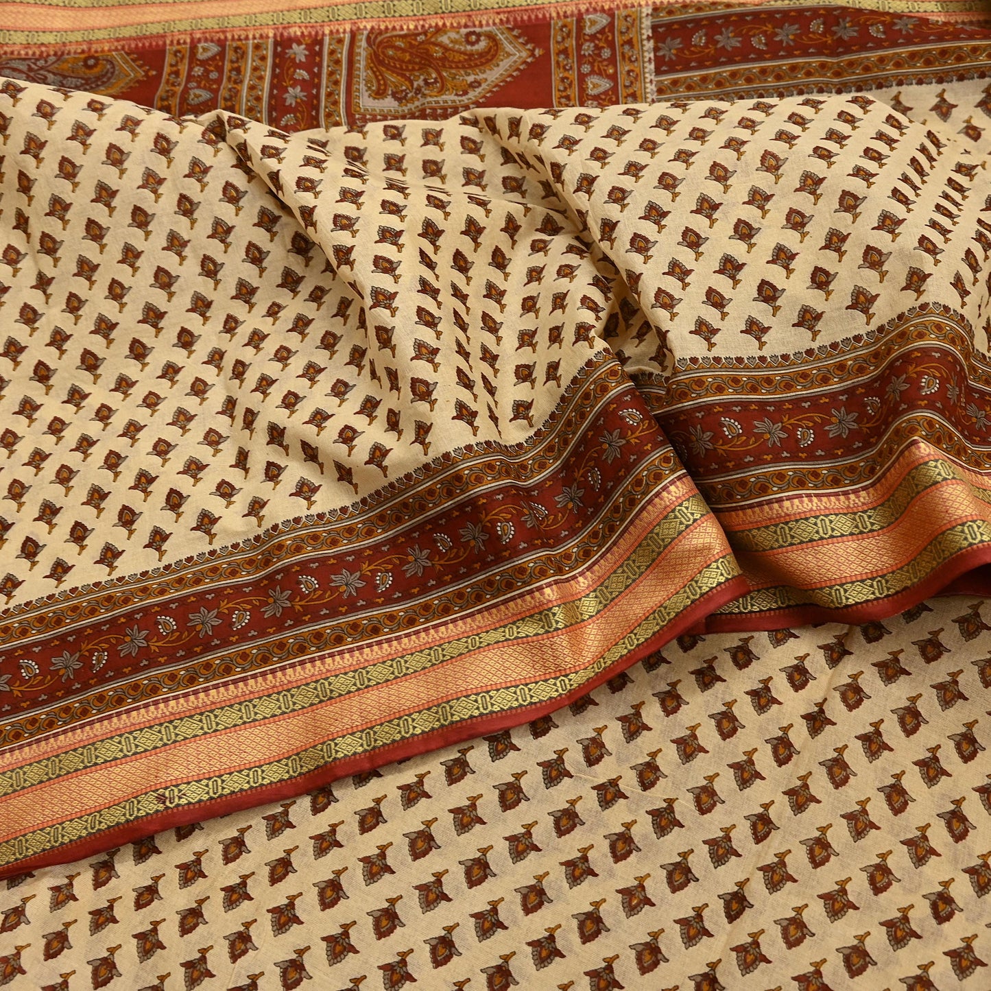 Indian Vintage Rusty & Beige Saree Printed 100% Pure Cotton Sari Craft Fabric 5Yd Sewing Sarong Wrap Dress Making Quilting Crafting