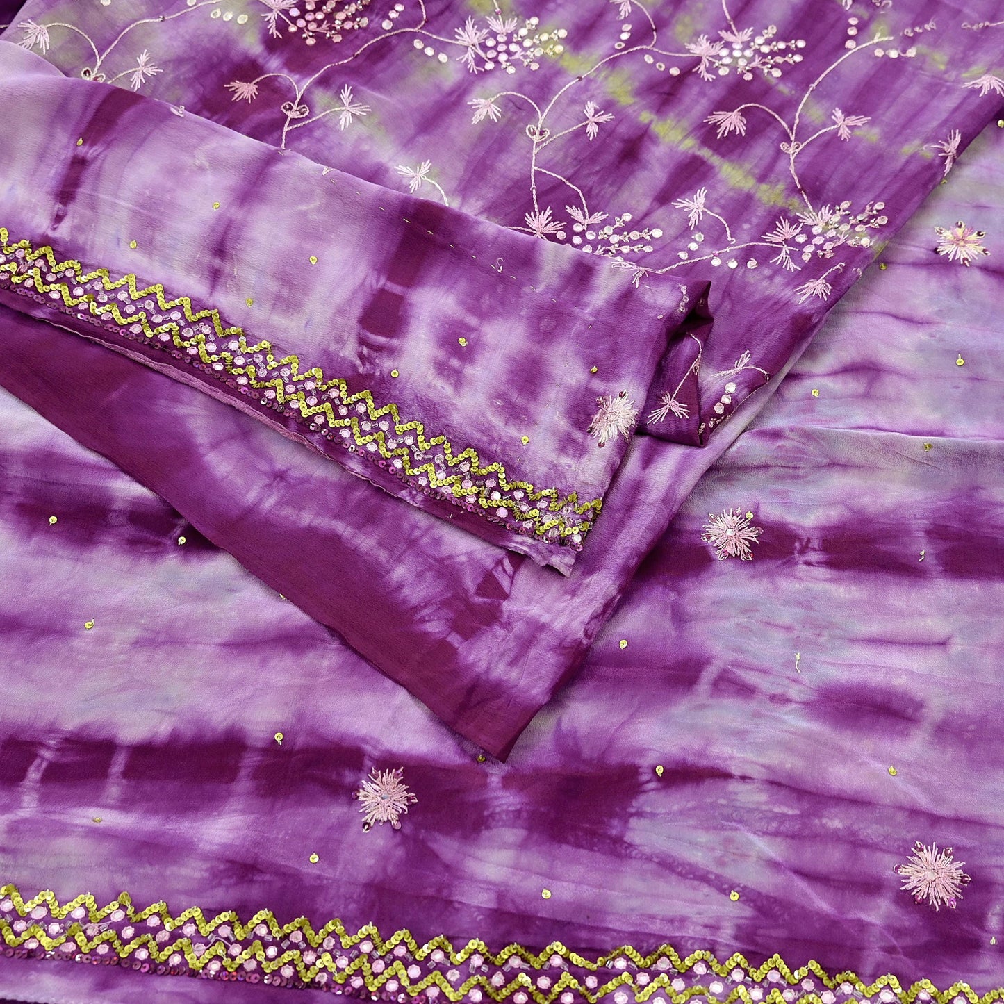 Indian Vintage Purple & Green Saree Pure Crepe Silk Hand Embroidered Tie-Dye Sari Fabric 5yard Sewing Craft Fabric Ethnic zari