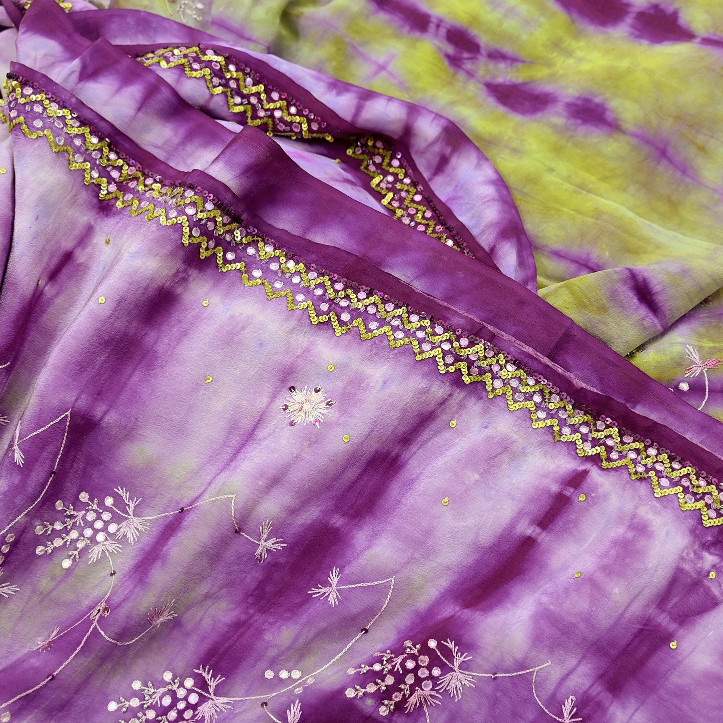 Indian Vintage Purple & Green Saree Pure Crepe Silk Hand Embroidered Tie-Dye Sari Fabric 5yard Sewing Craft Fabric Ethnic zari
