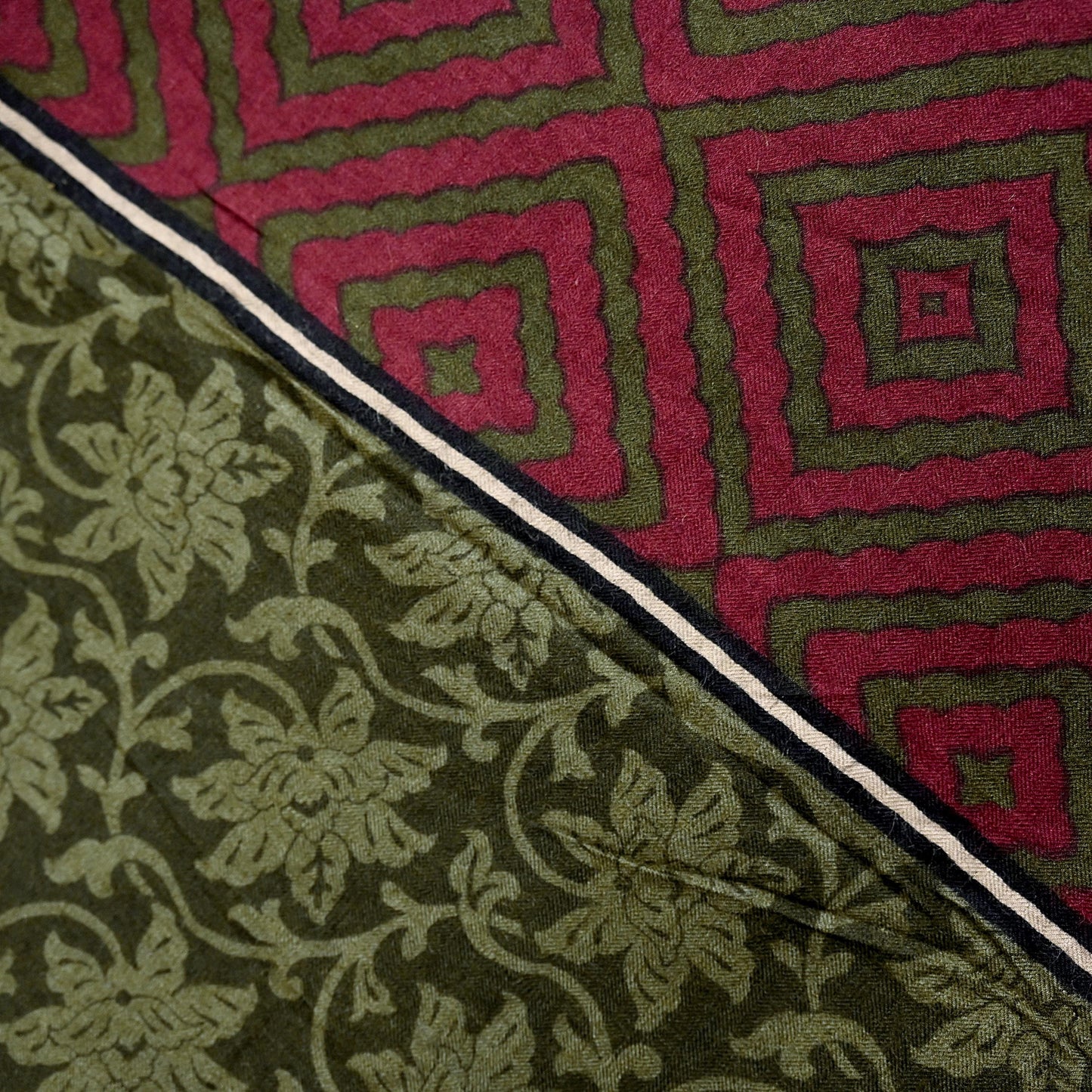 Indian Women Vintage Green & Maroon Long Stole Pure Woolen Scarf Dupatta Scarves Printed Sarong Wrap Veil Hijab Shawl Soft