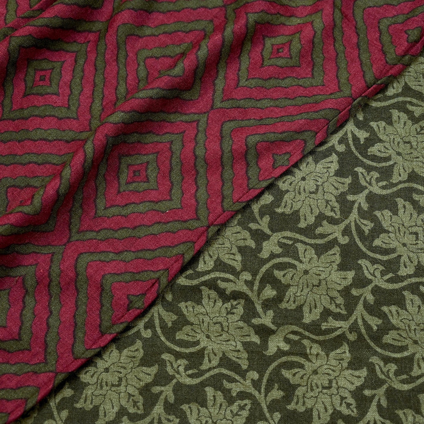 Indian Women Vintage Green & Maroon Long Stole Pure Woolen Scarf Dupatta Scarves Printed Sarong Wrap Veil Hijab Shawl Soft