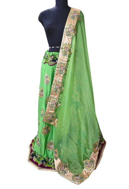 Indian Pre-owned Heavy Green Pure Chanderi Silk Hand Embroidered Lehenga Set Of 2pcs Designer By Manish Malhotra Party Wear