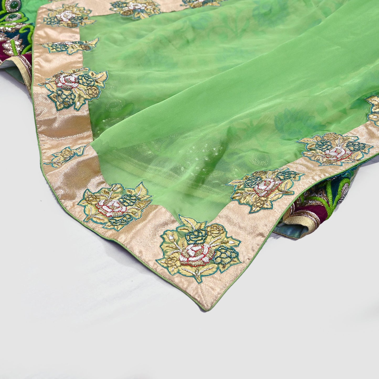 Indian Pre-owned Heavy Green Pure Chanderi Silk Hand Embroidered Lehenga Set Of 2pcs Designer By Manish Malhotra Party Wear