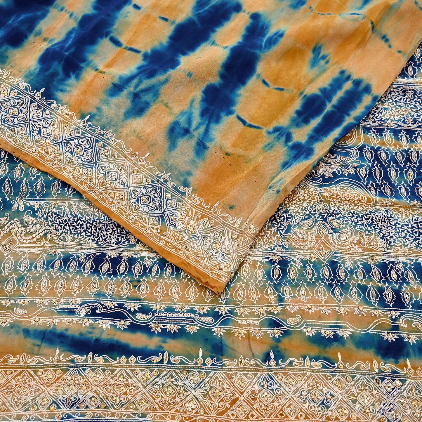 Indian Vintage Saree Pure Crepe Silk Hand Embroidered Tie-Dye Sari Fabric 5yard Sewing Craft Fabric Ethnic Dressmaking Crafting Zardozi Zari