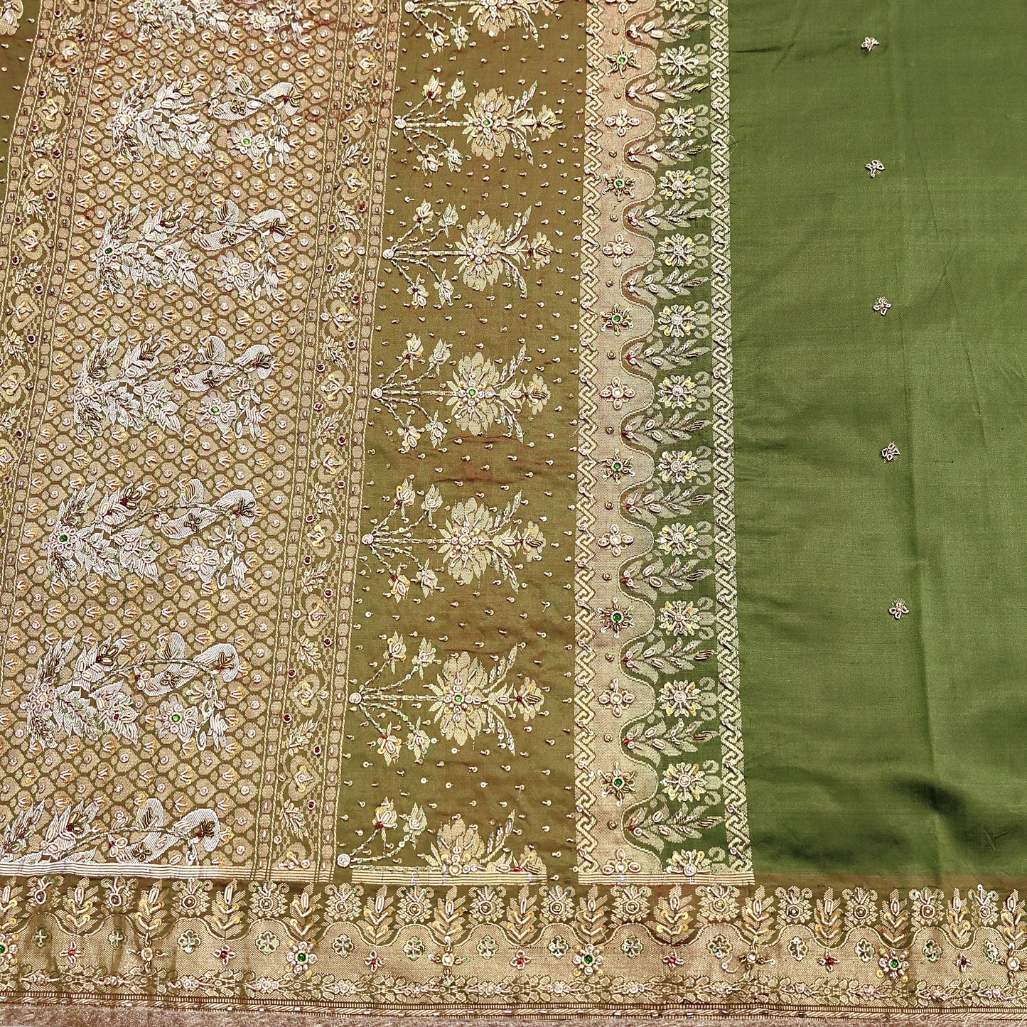 Indian Vintage Saree Green Heavy Hand Embroidered Kanjivaram Sari Pure Silk Fabric 5 Yards Dress Making Bollywood Sarees