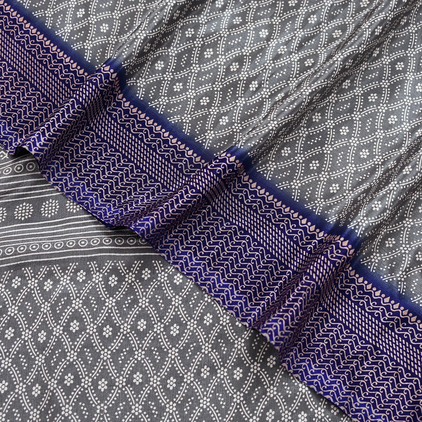 Indian Vintage Sari Blue & Gray Moss Crepe Printed Sarees 6yd Craft Fabric Sewing Floral Soft Dress making Quilting Crafting Upcycle Used