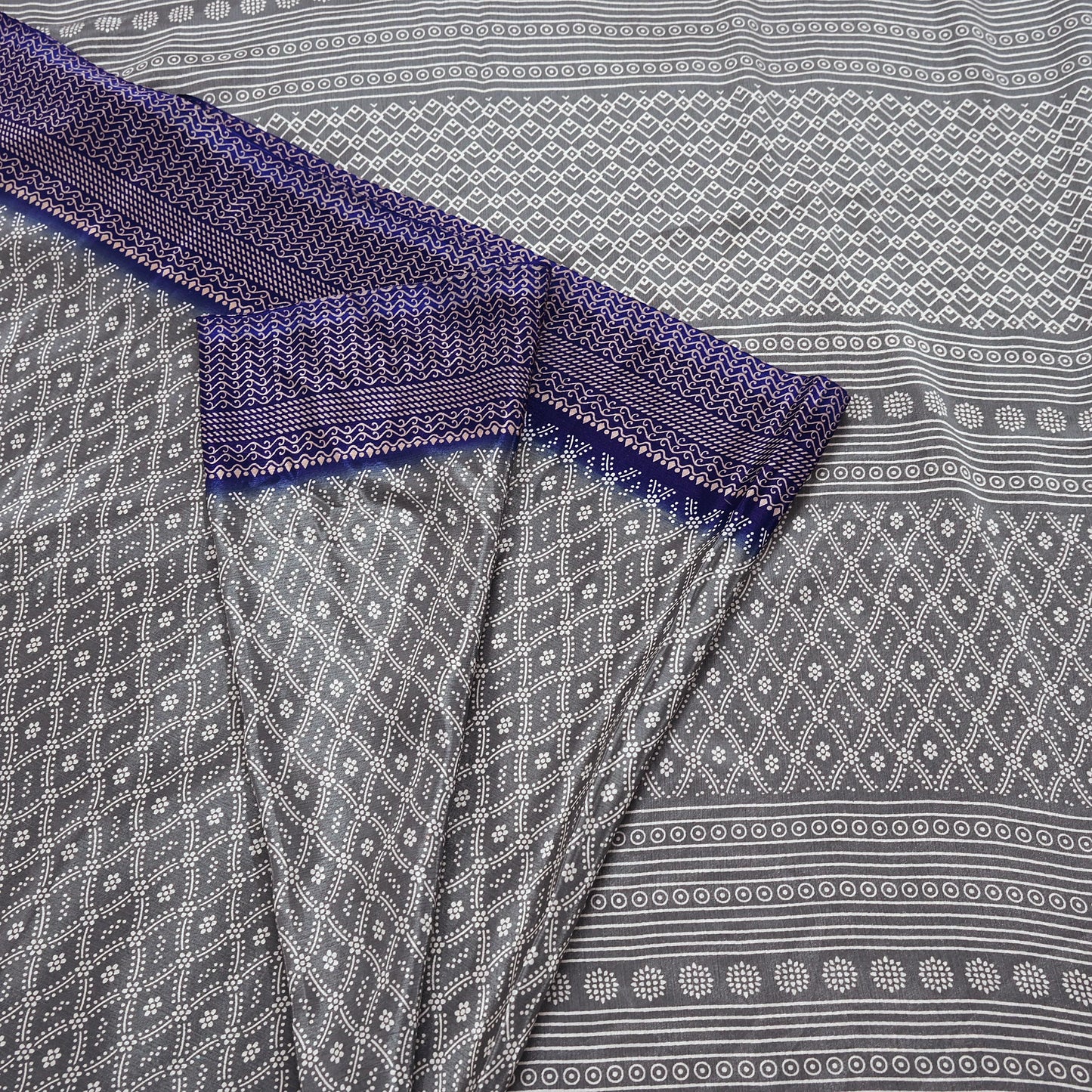 Indian Vintage Sari Blue & Gray Moss Crepe Printed Sarees 6yd Craft Fabric Sewing Floral Soft Dress making Quilting Crafting Upcycle Used