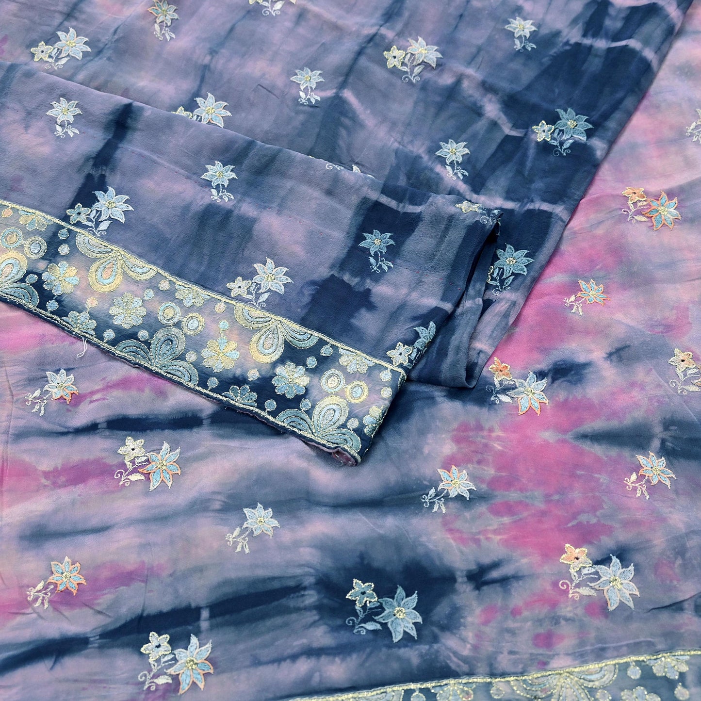 Indian Vintage Saree Pink & Blue Pure Crepe Silk Hand Embroidered Tie-Dye Sari Fabric 5yard Sewing Craft Fabric Ethnic Dressmaking