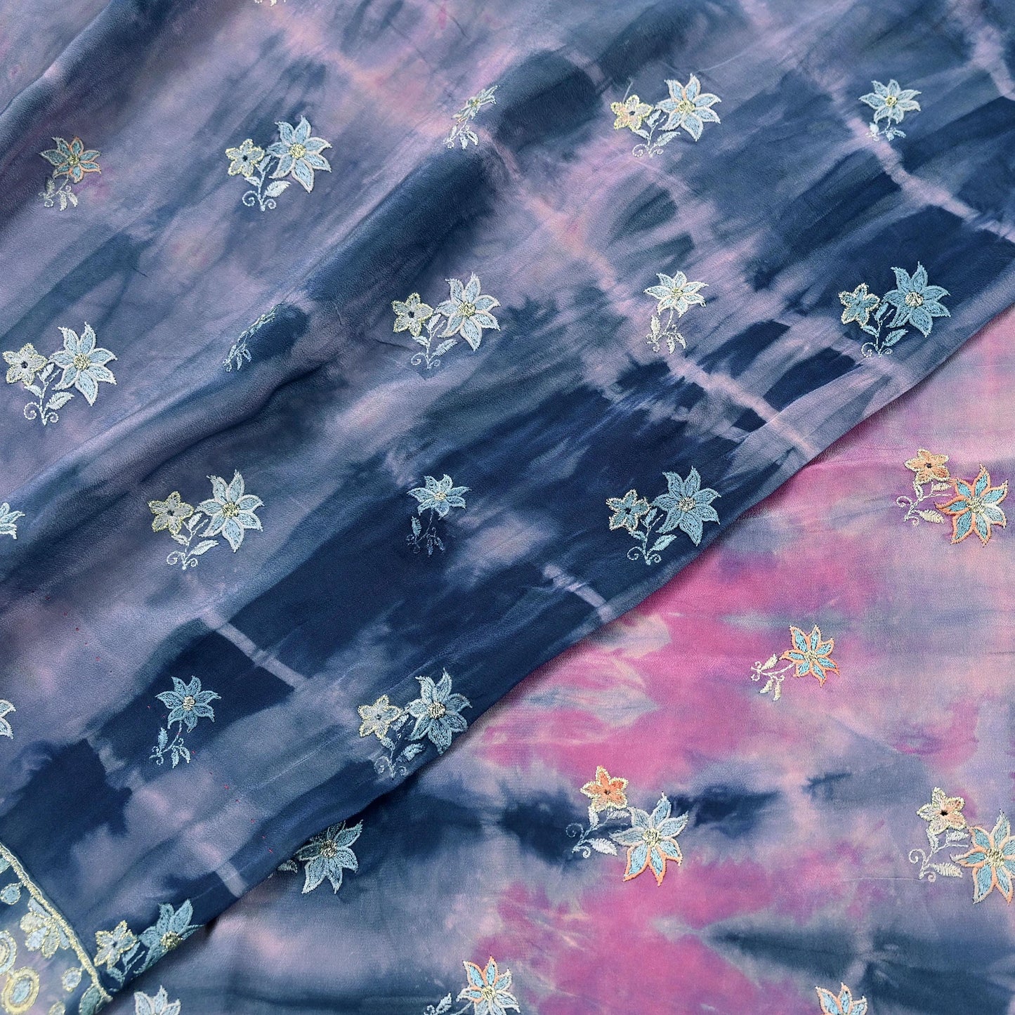 Indian Vintage Saree Pink & Blue Pure Crepe Silk Hand Embroidered Tie-Dye Sari Fabric 5yard Sewing Craft Fabric Ethnic Dressmaking