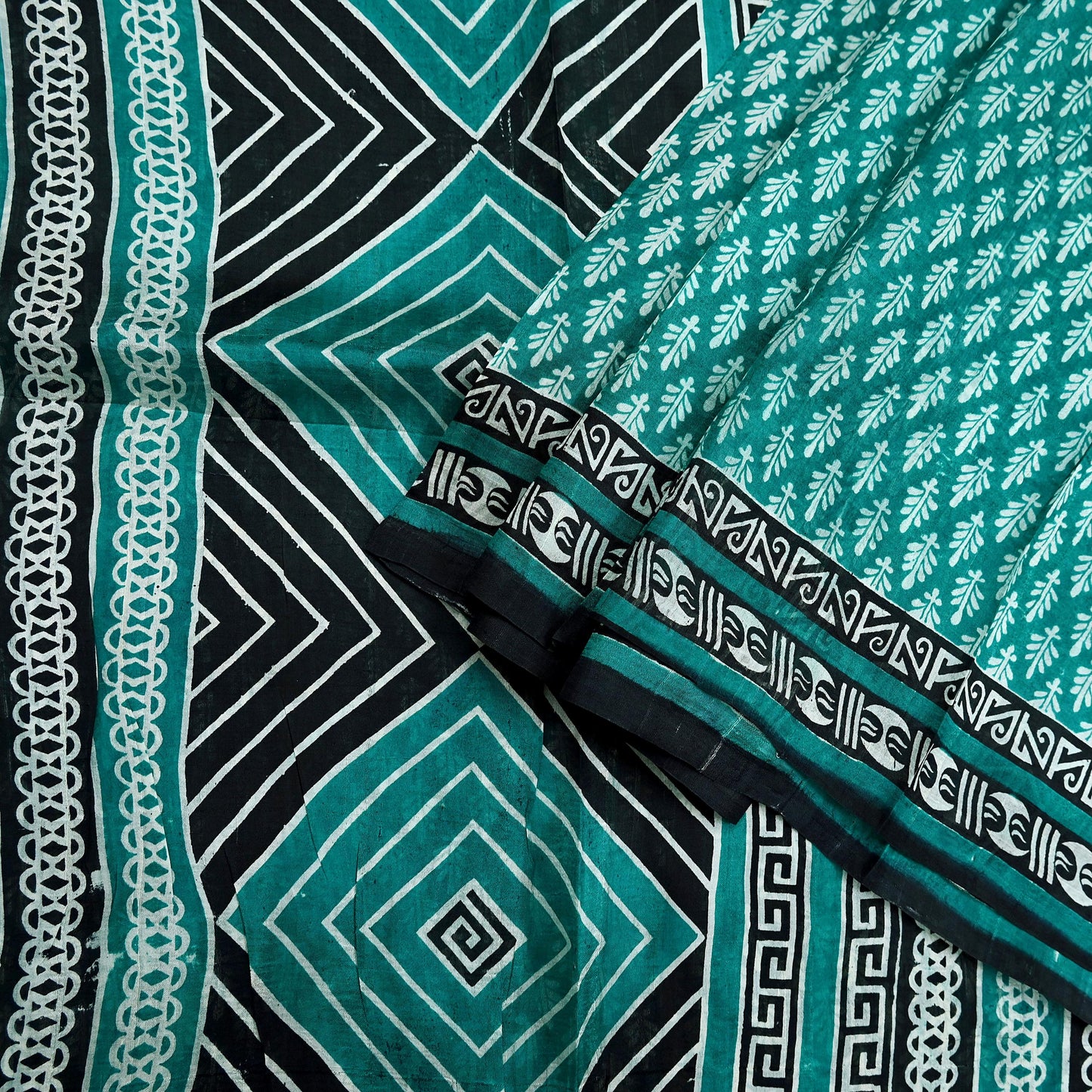 Indian Vintage Sari Green & Black 100% Pure Silk Printed Sarees 5yd Sewing Craft Fabric DressMaking Crafting Quilting Upcycle