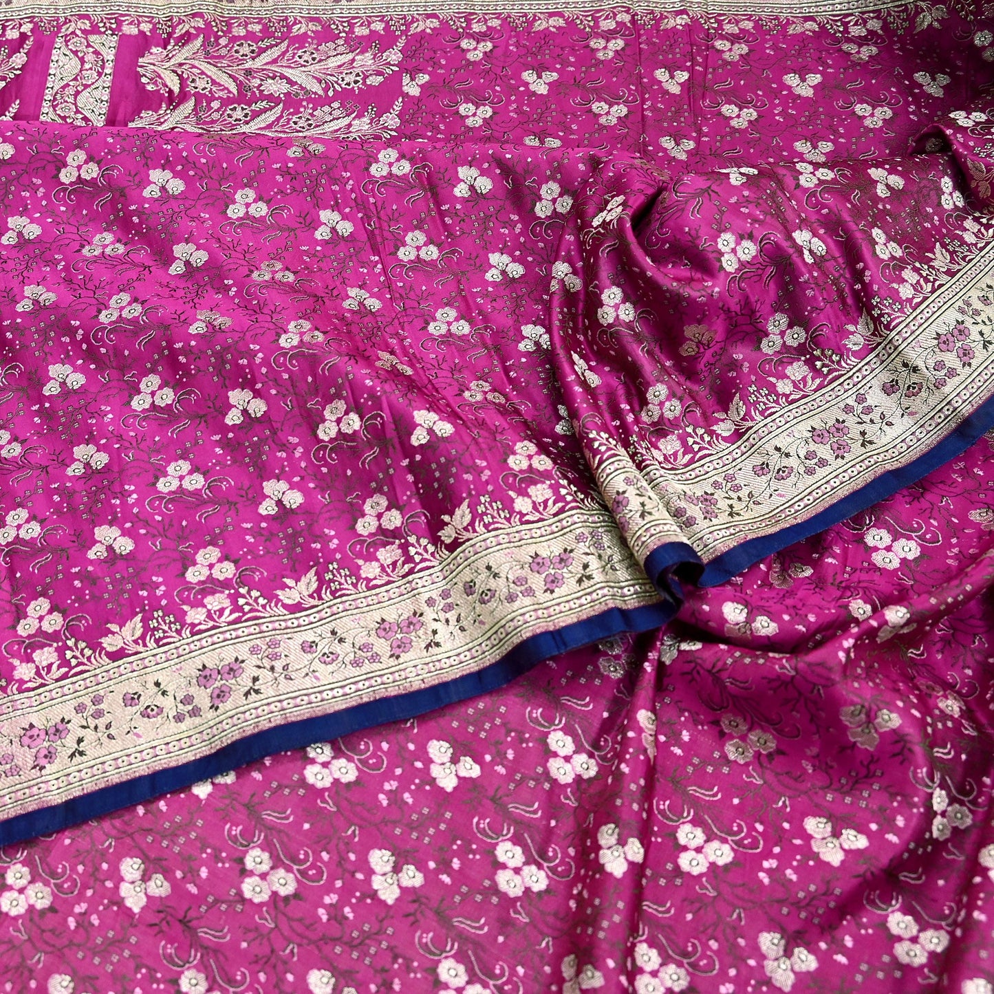 Indian Vintage Sari Magenta Heavy Pure Satin Silk Woven Banarasi Brocade Saree Zari 5Yd Ethnic Dress making Crafting Bollywood