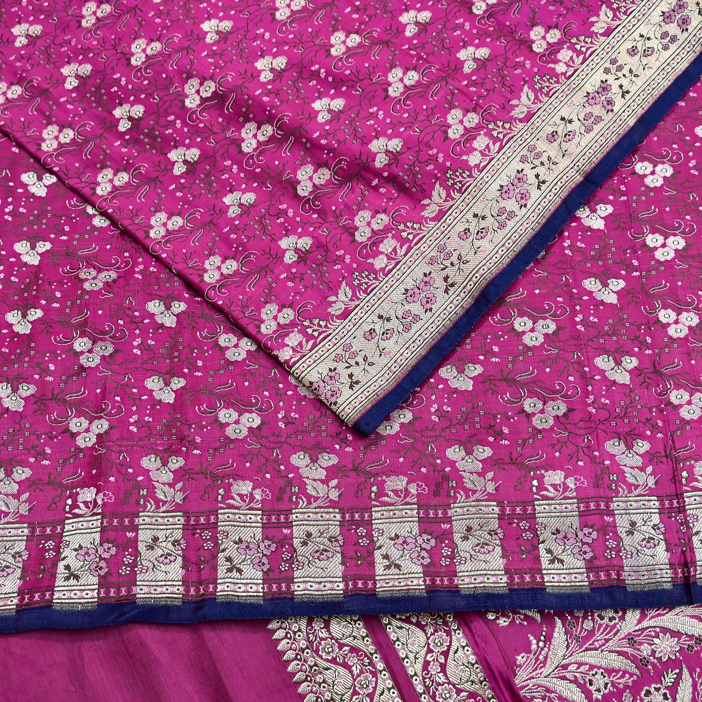 Indian Vintage Sari Magenta Heavy Pure Satin Silk Woven Banarasi Brocade Saree Zari 5Yd Ethnic Dress making Crafting Bollywood
