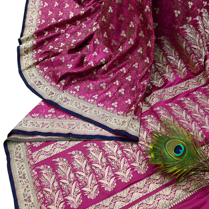 Indian Vintage Sari Magenta Heavy Pure Satin Silk Woven Banarasi Brocade Saree Zari 5Yd Ethnic Dress making Crafting Bollywood
