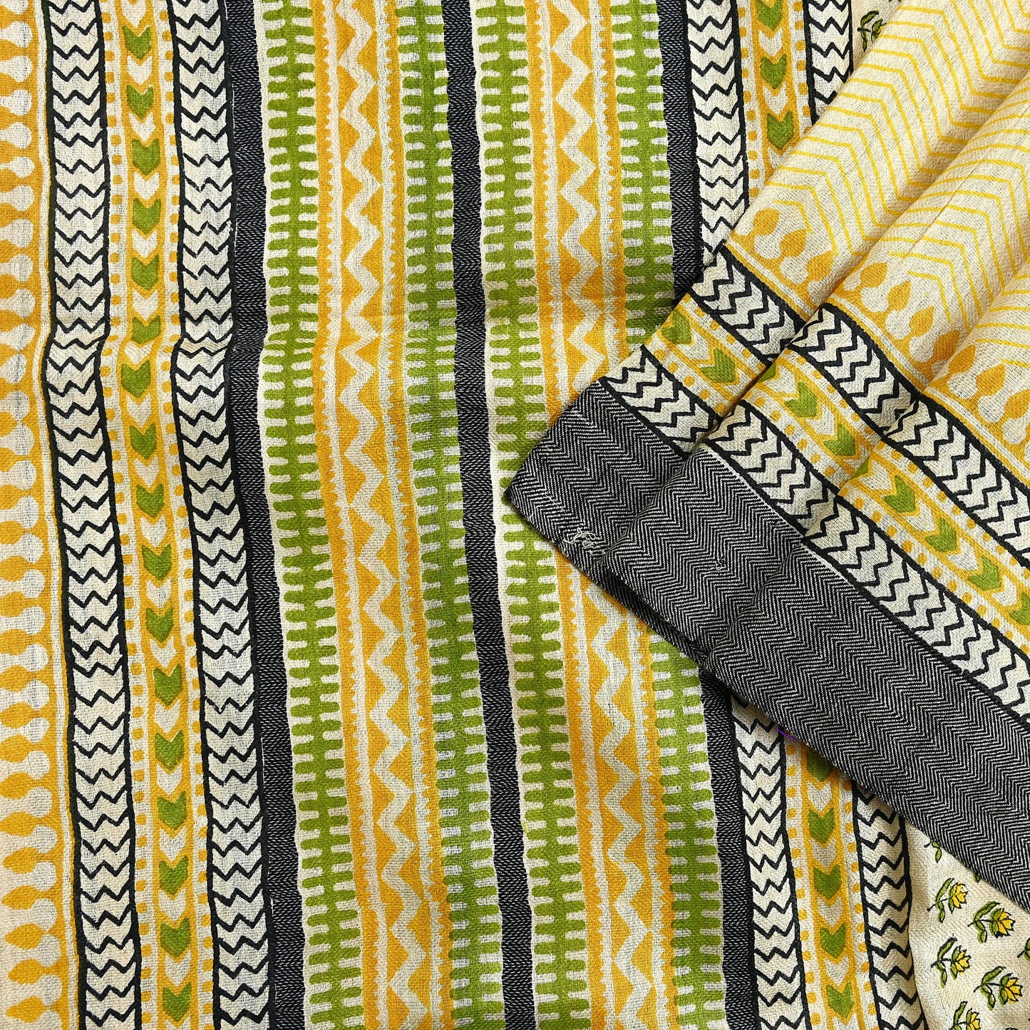 Vintage Yellow & Beige Long Stole Pure Woolen Scarf Printed Dupatta Infinity Scarves Sarong Wrap Veil Woman Hijab Shawl Craft Fabric Fringes