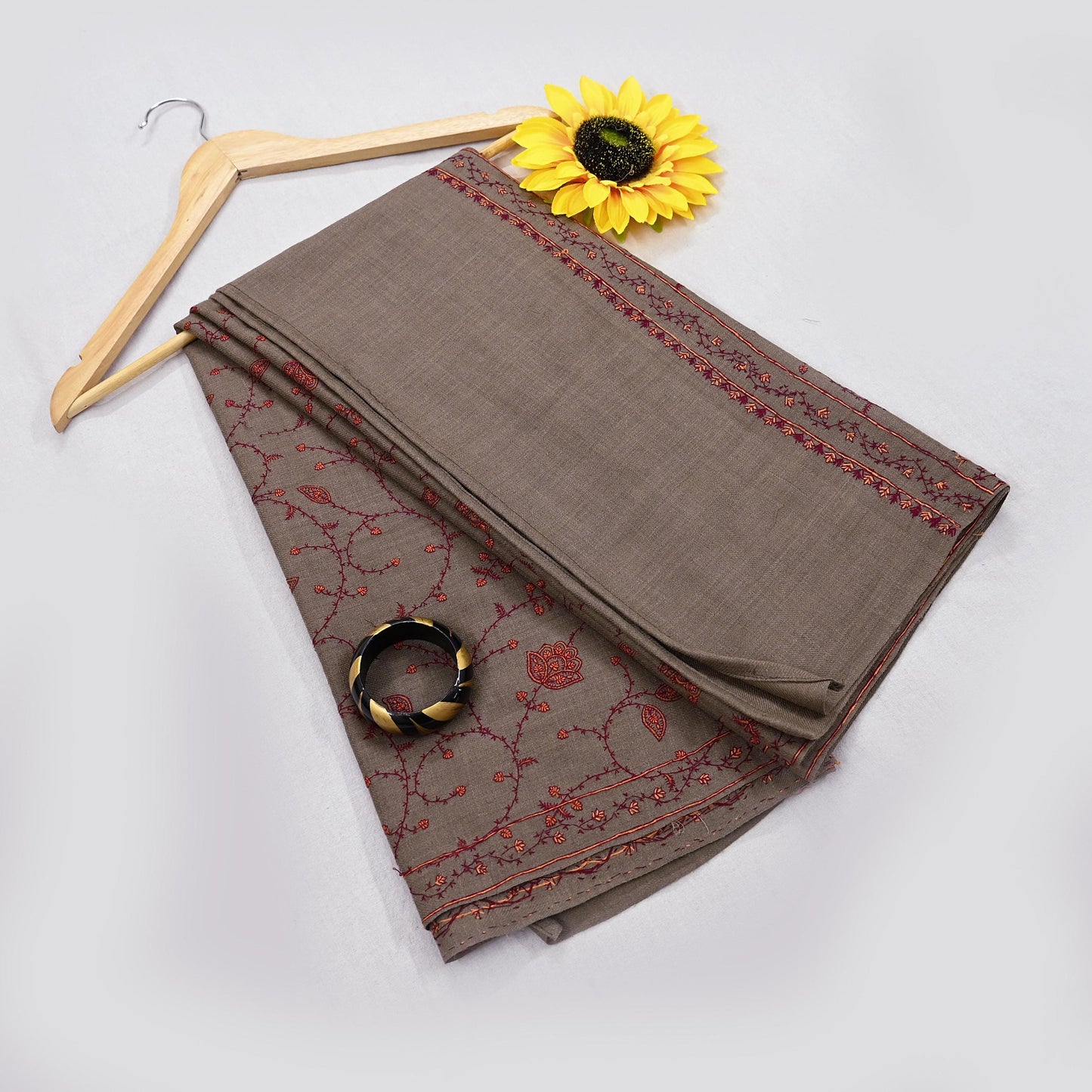 Indian Vintage Brown Shawl Pure Woolen Handmade Suzani Long Throw Stole Warm Stole Paisley Design Soft Soft Cozy