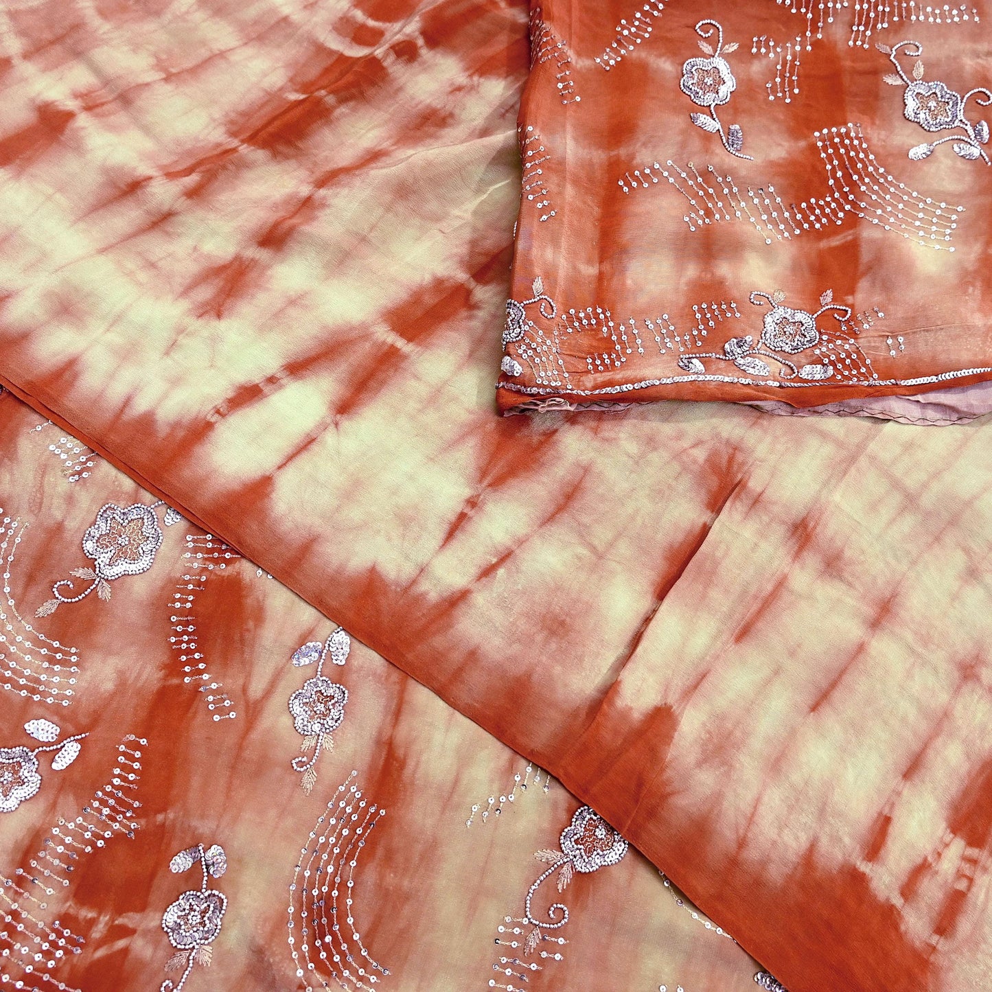 Indian Vintage Saree Pure Crepe Silk Hand Embroidered Tie-Dye Sari Fabric 5yard Sewing Craft Fabric Ethnic Dressmaking Crafting Zardozi Zari