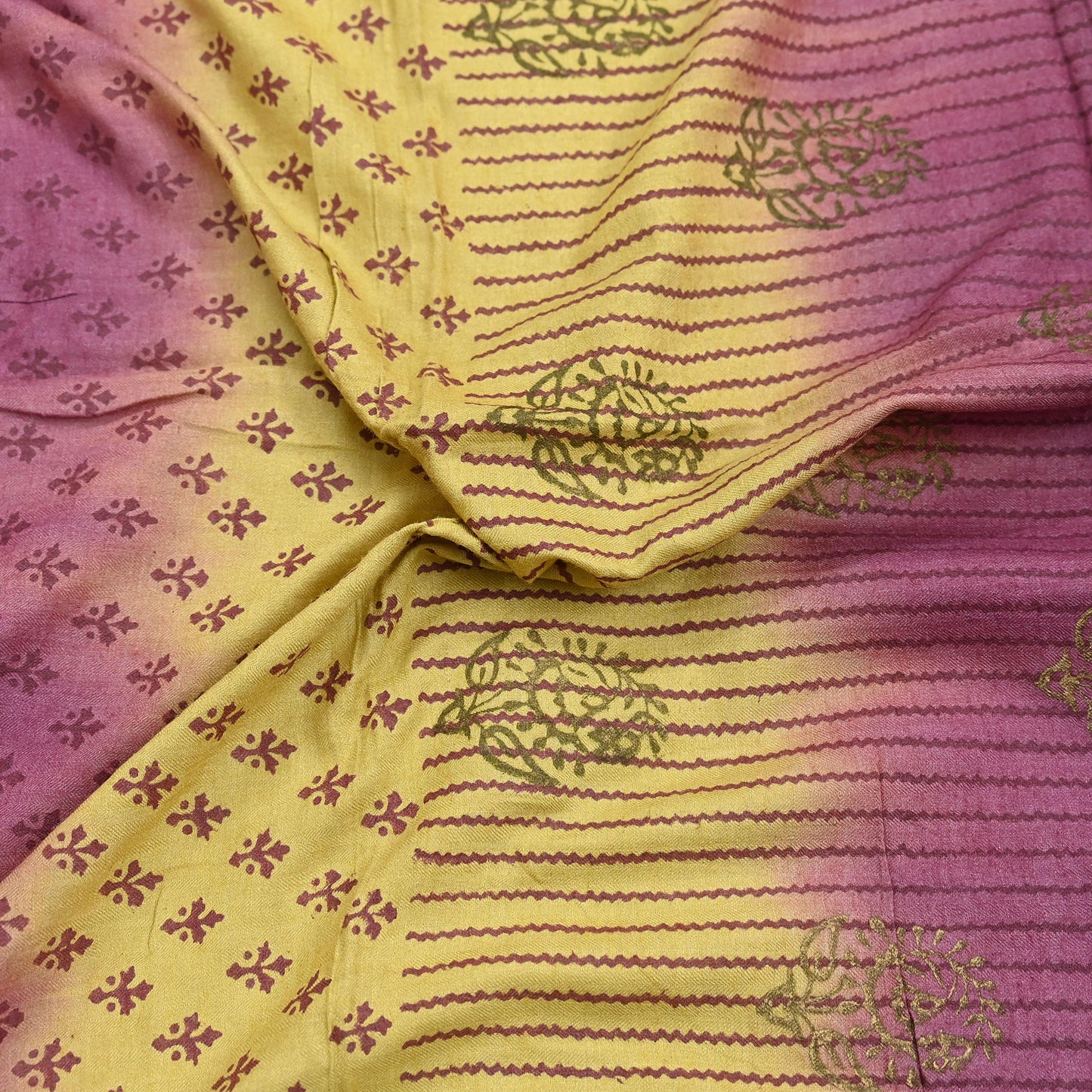 Vintage Indian Maroon & yellow Long Stole Woolen Scarf Dupatta Infinity Scarves Painted Sarong Wrap Craft Fabric Veil Woman Hijab Shawl