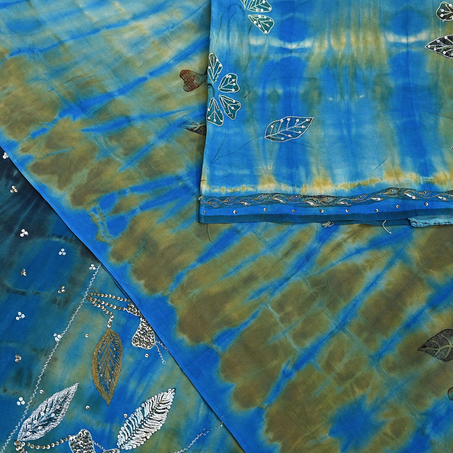 Indian Vintage Saree Pure Crepe Silk Hand Embroidered Tie-Dye Sari Fabric 5yard Sewing Craft Fabric Ethnic Dressmaking Crafting Zari