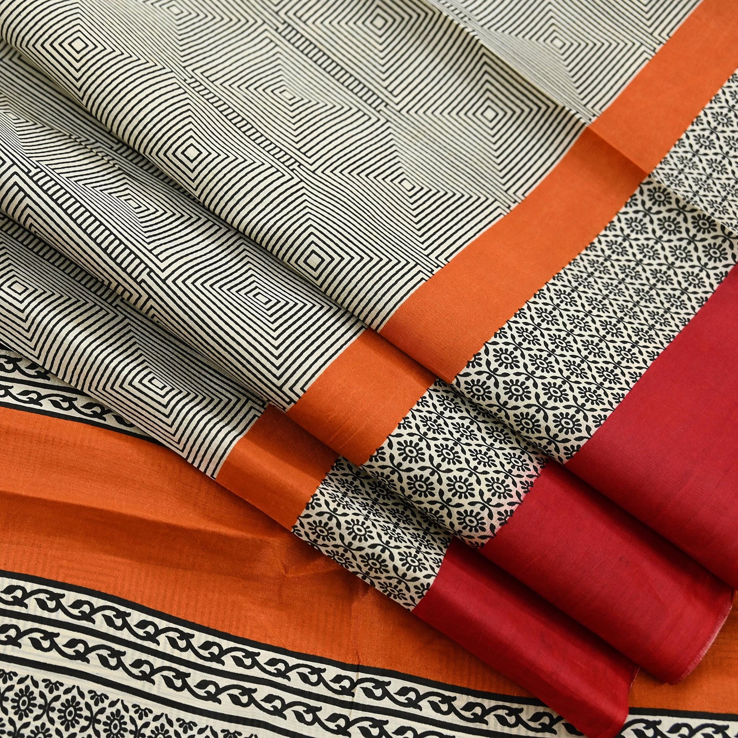 Indian Vintage Sari Ivory & Black Printed Pure Silk Sarees 5yd Sewing Craft Fabric DressMaking Soft Wrap Upcycle Quilting Crafting Used