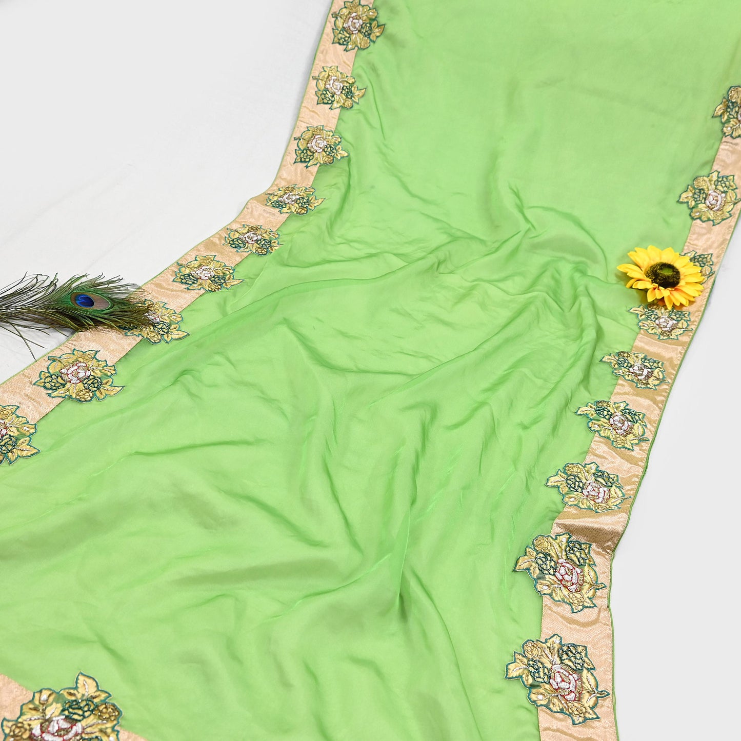 Indian Pre-owned Heavy Green Pure Organza Silk Hand Embroidered Dupatta Designer By Manish Malhotra Zardozi Bridal Veil