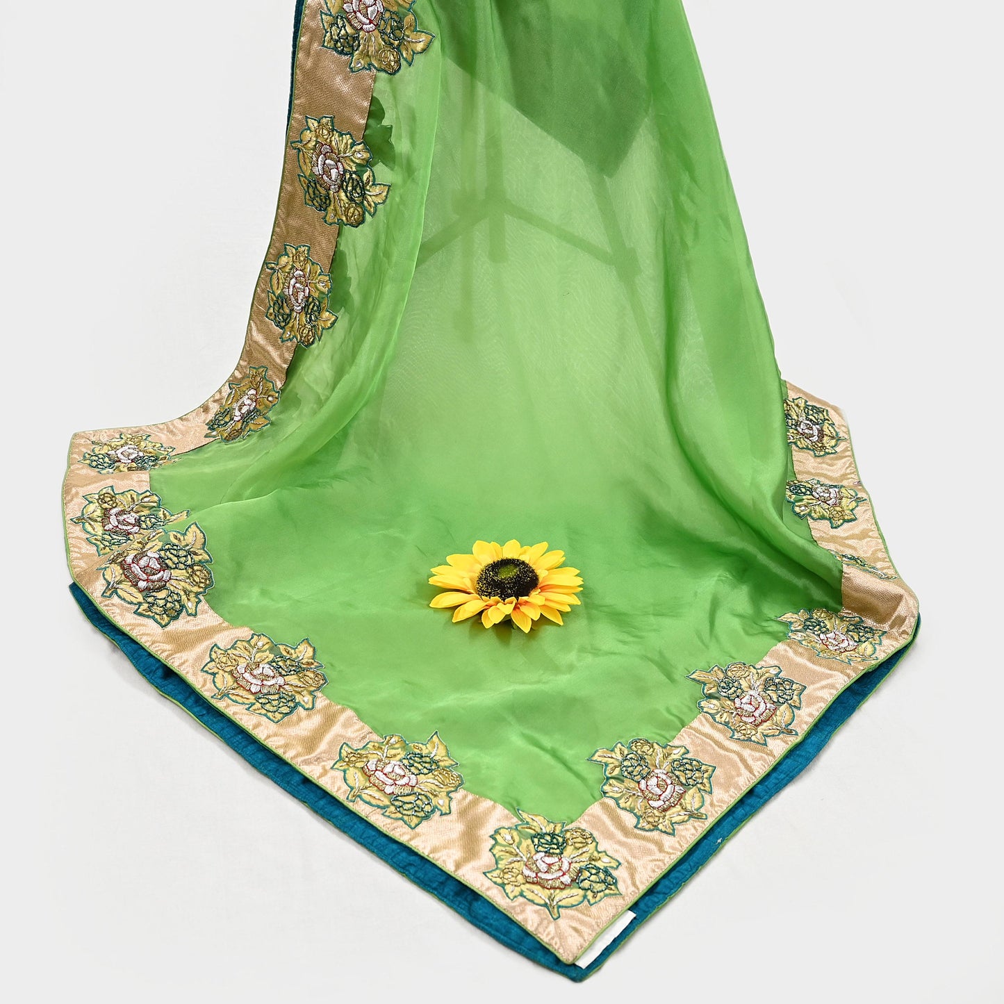 Indian Pre-owned Heavy Green Pure Organza Silk Hand Embroidered Dupatta Designer By Manish Malhotra Zardozi Bridal Veil