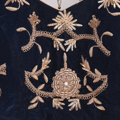 Indian Pre-owned Heavy Blue Velvet Hand Embroidered By Designer Sabyasachi Padded Blouse/Top/Crop XL Size Party wear Bollywood