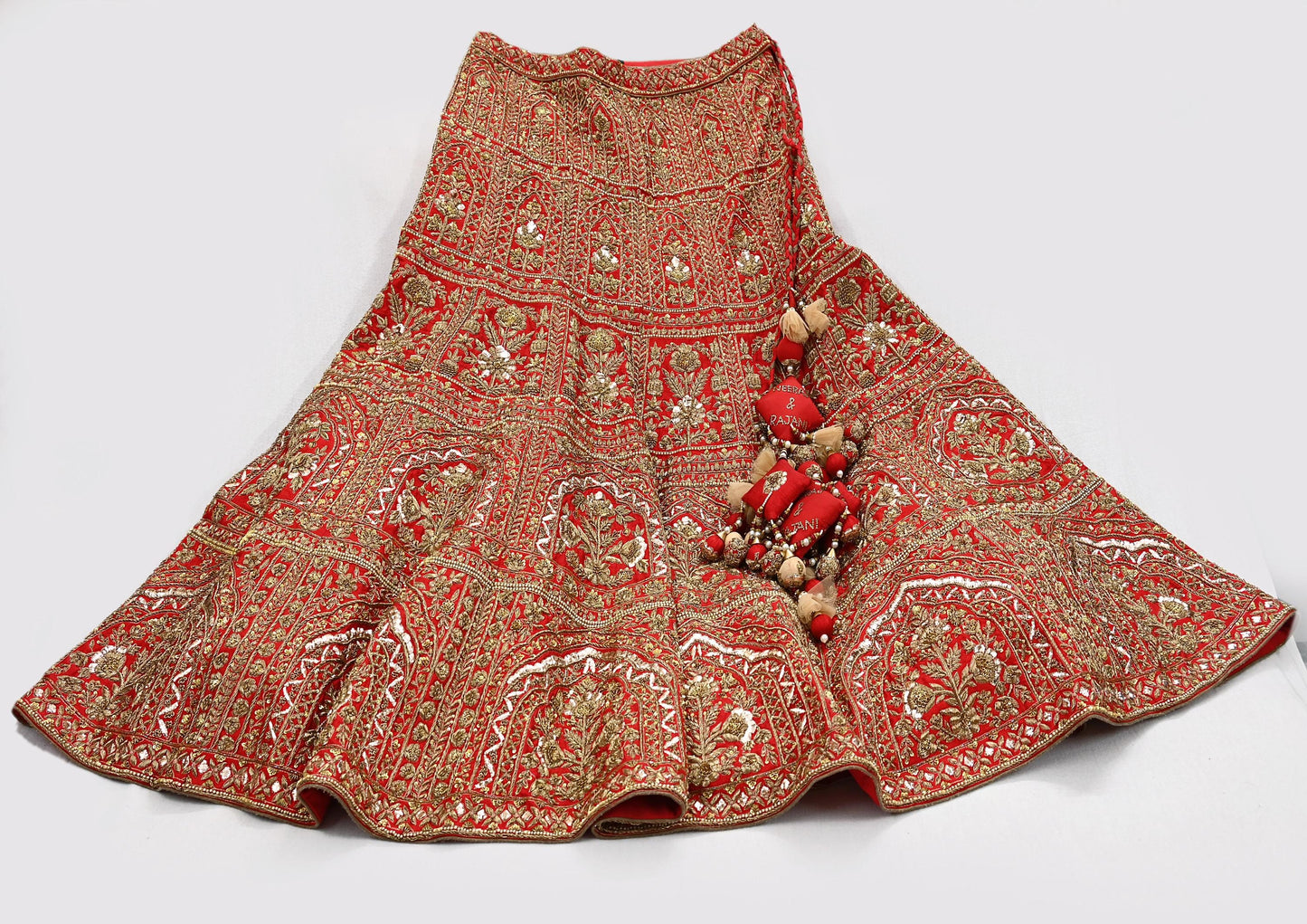 Indian Vintage Heavy Red Raw Silk Hand Embroidered semi stitched Lehenga/Skirt By Designer Sabyasachi Bridal Wear Dabka/ Zardozi