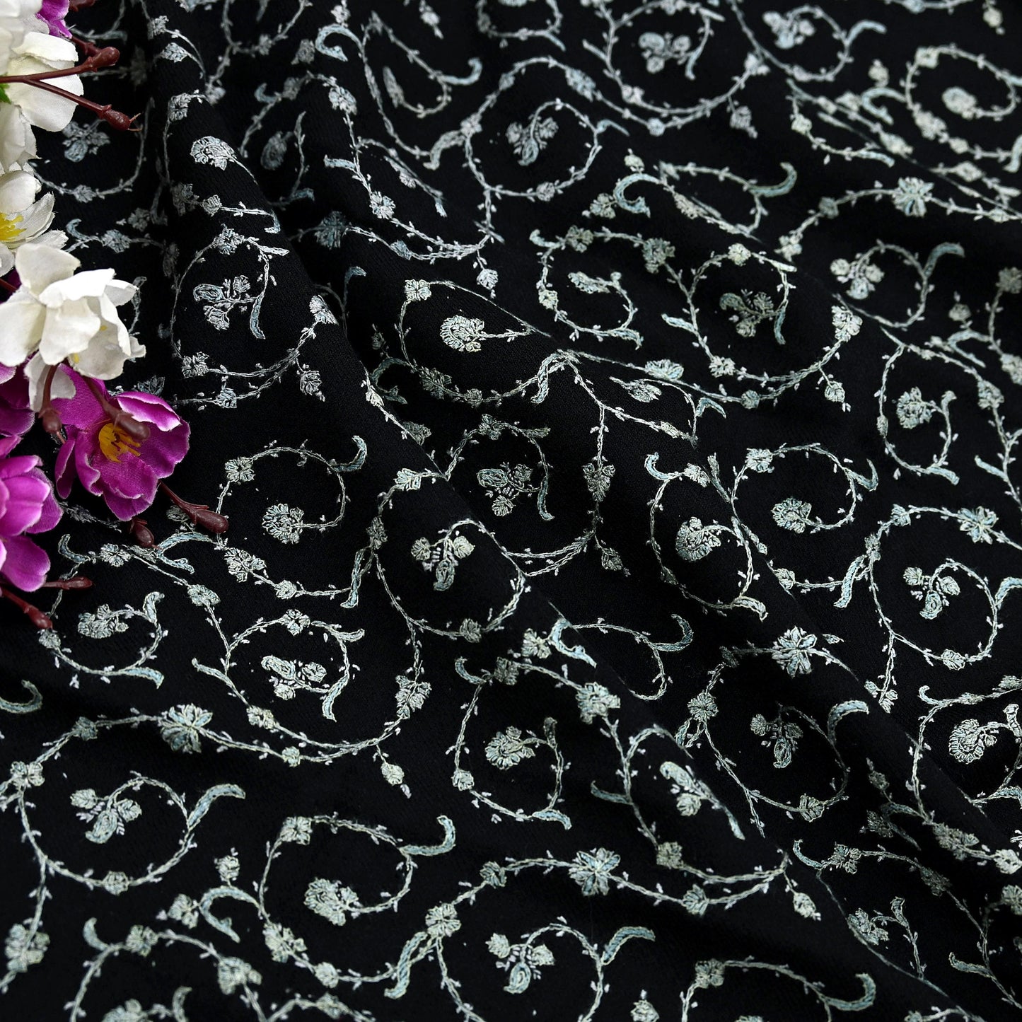 Indian Vintage Black Shawl Pure Woolen Handmade Suzani Long Throw Stole Warm Stole Paisley Design Soft Soft Cozy