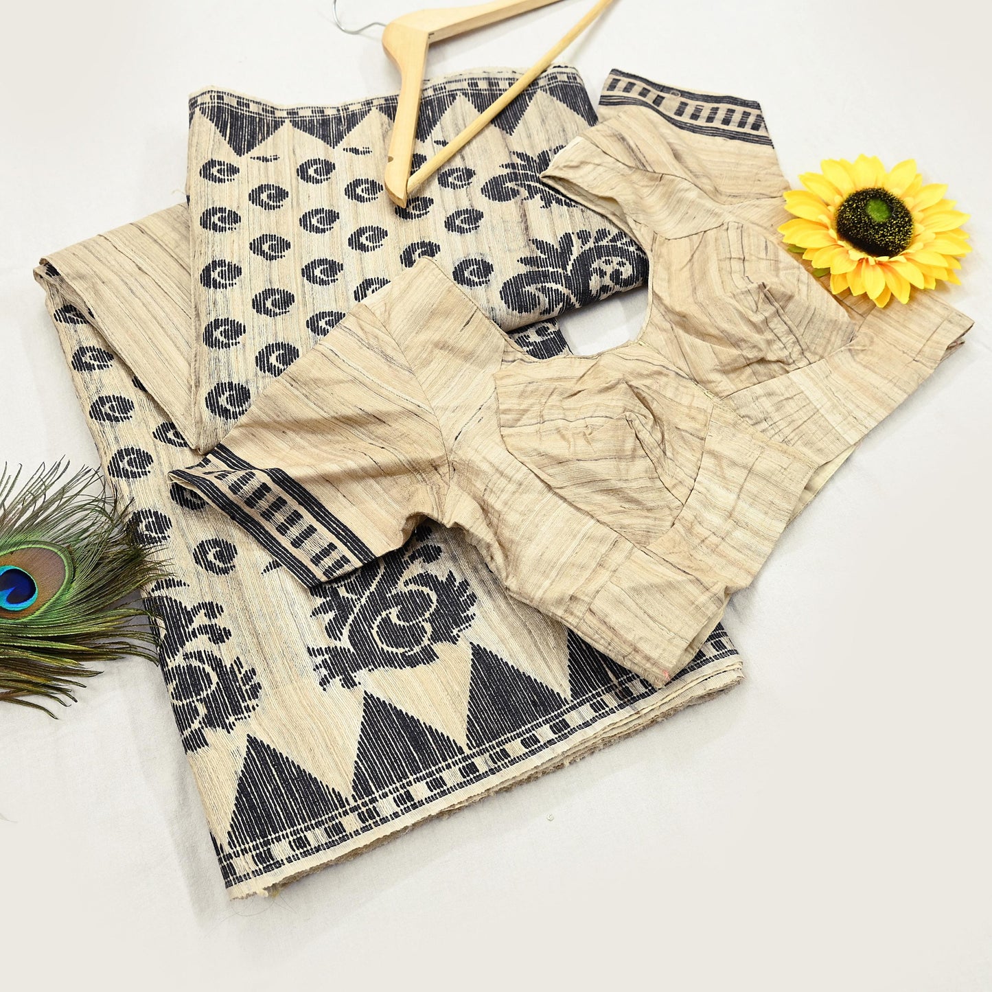 Indian Vintage Beige Saree Pure Khadi Silk Handloom Embroidered  Sari Craft Fabric 5yd Ethnic Wear Border Dress making Upcycle with Blouse