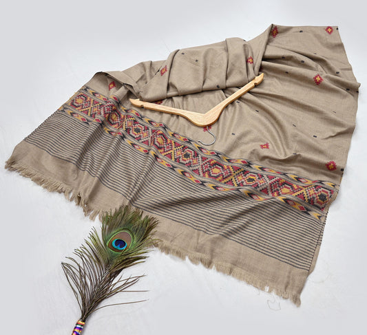 Vintage Brown Woolen Handmade Woven Long Throw Stole Warm Geometric Design Fringes