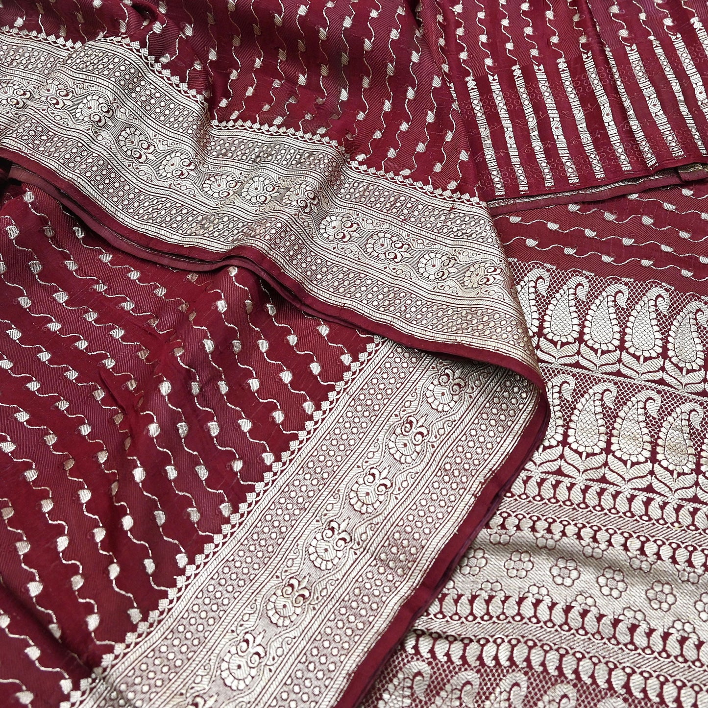 Indian Vintage Sari Maroon Heavy Wedding Pure Satin Silk Woven Banarasi Brocade Saree Zari 5Yd Dress making Crafting Quilting