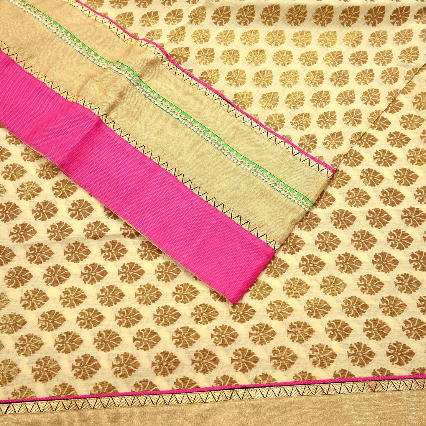 Indian Vintage Saree Beige Hand Woven Pure Silk Sari Craft Fabric 5Yd Ethnic Floral Golden Zari Dress making For Crafting Quilting