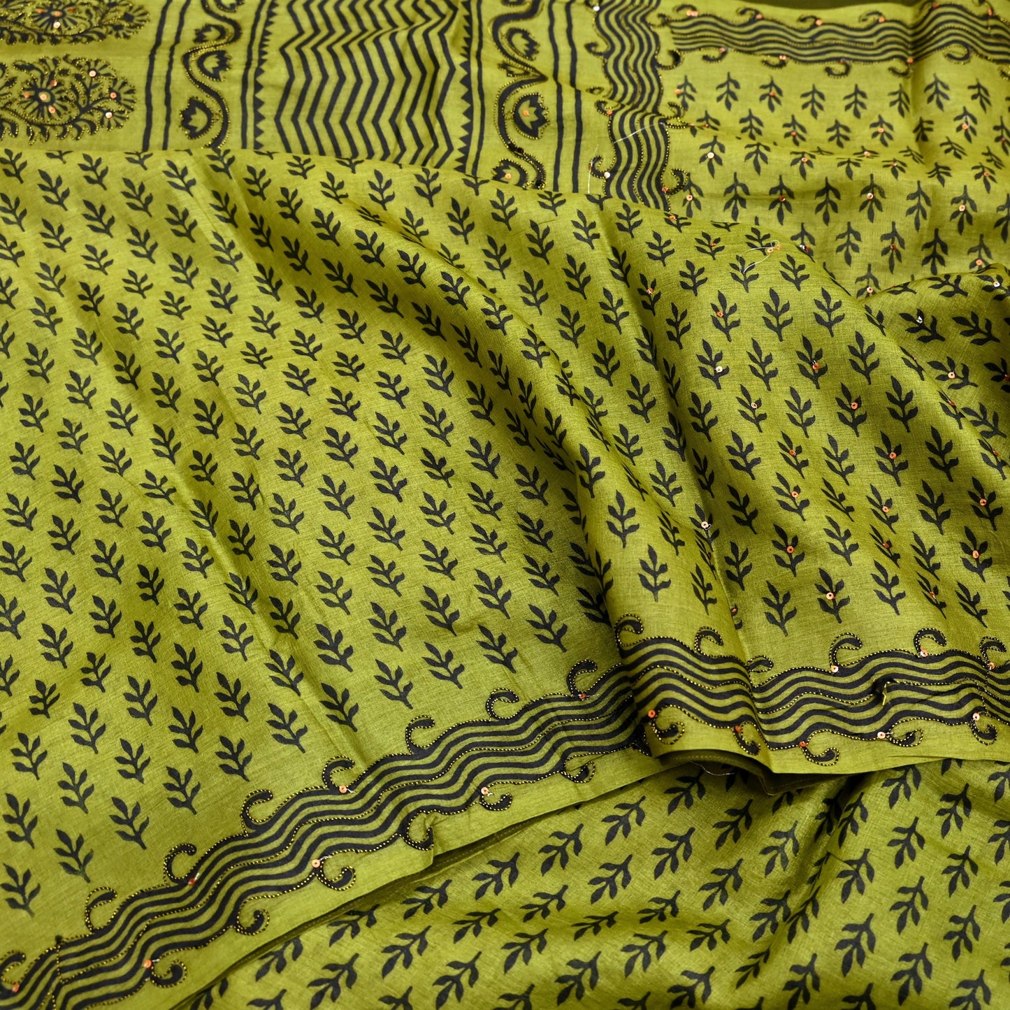 Indian Vintage Green Sari Pure Silk Hand Embroidered Sarees 5Yd Craft Fabric Sewing soft Quilting Crafting Upcycle Ethnic Bollywood sarees