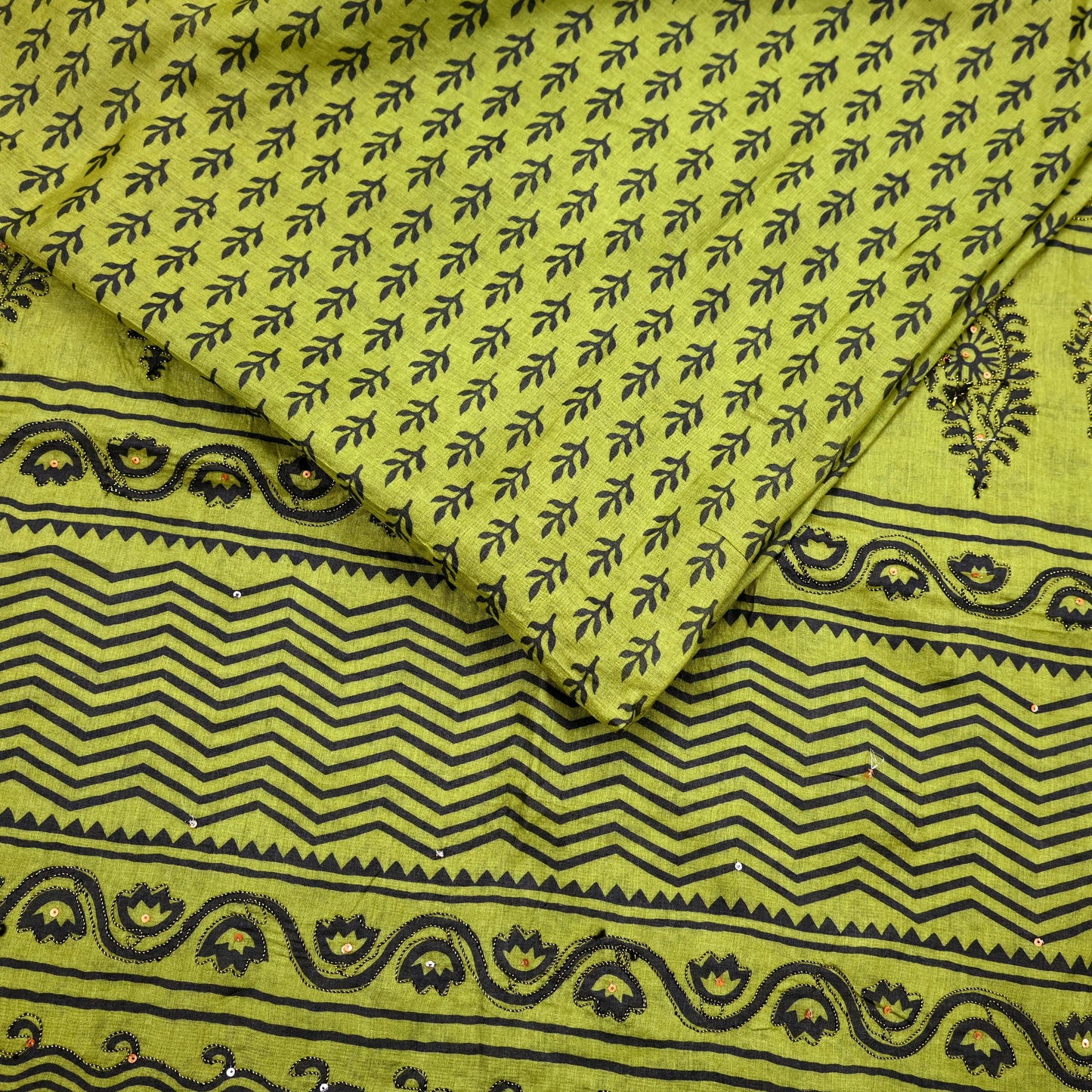 Indian Vintage Green Sari Pure Silk Hand Embroidered Sarees 5Yd Craft Fabric Sewing soft Quilting Crafting Upcycle Ethnic Bollywood sarees