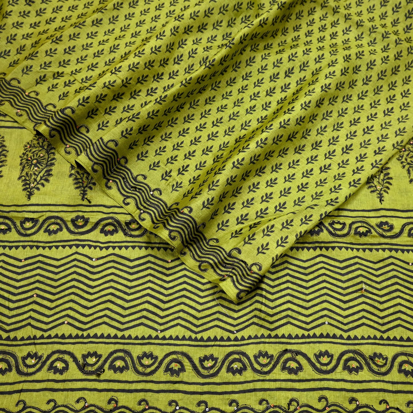 Indian Vintage Green Sari Pure Silk Hand Embroidered Sarees 5Yd Craft Fabric Sewing soft Quilting Crafting Upcycle Ethnic Bollywood sarees