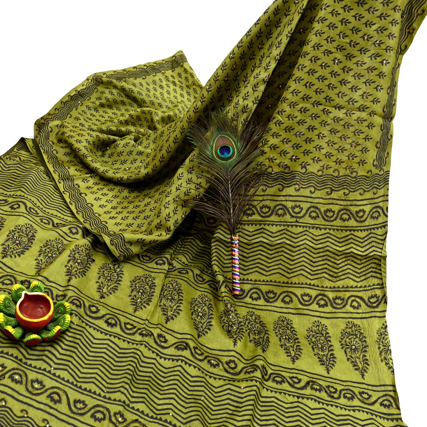 Indian Vintage Green Sari Pure Silk Hand Embroidered Sarees 5Yd Craft Fabric Sewing soft Quilting Crafting Upcycle Ethnic Bollywood sarees