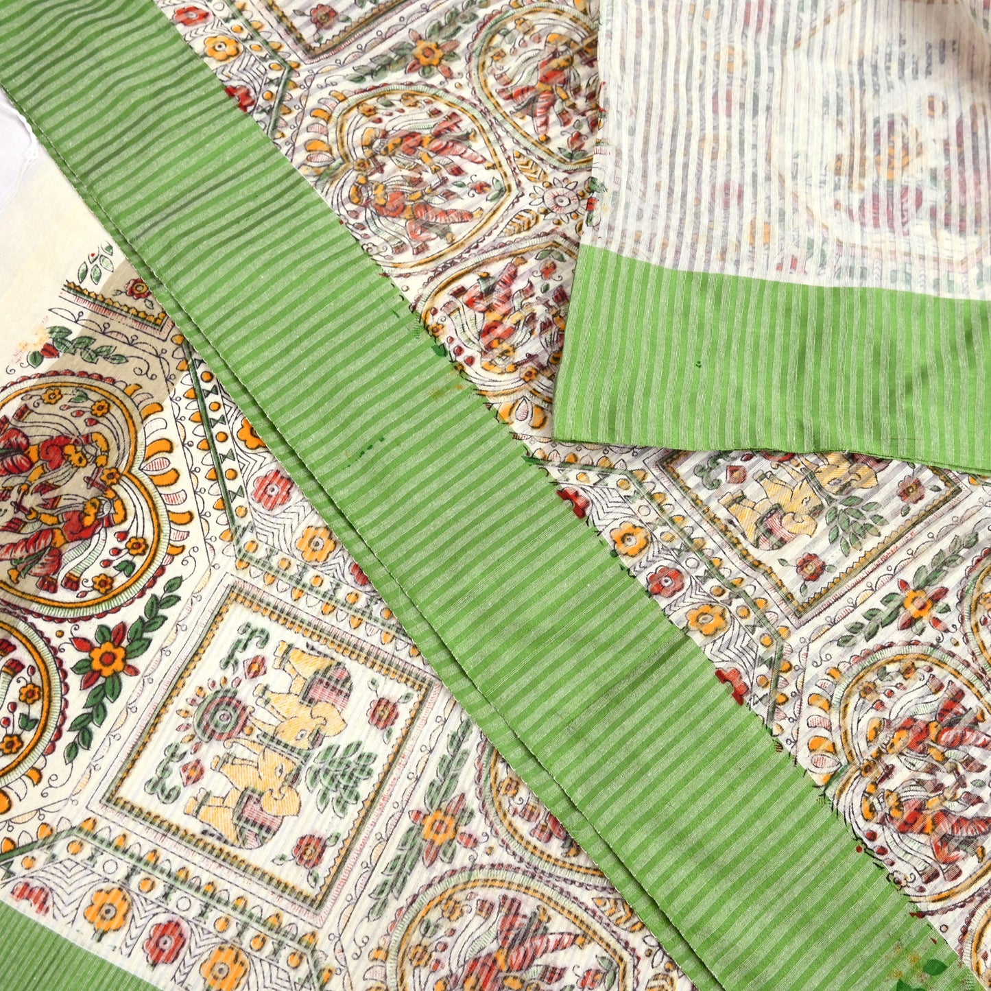 Indian Vintage Sari Ivory Hand Woven Painted Sarees Cotton Craft Fabric 5Yd Floral Soft Dress Making Fringes Crafting Quilting