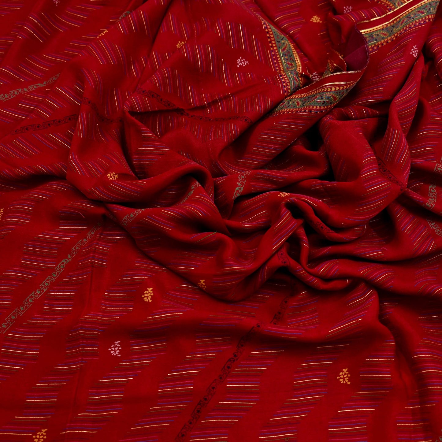 Indian Vintage Saree Pure Silk Sari Fabric: Red & Green Floral Print, 5-Yard Sewing Material Crafting Upcycle Quilting