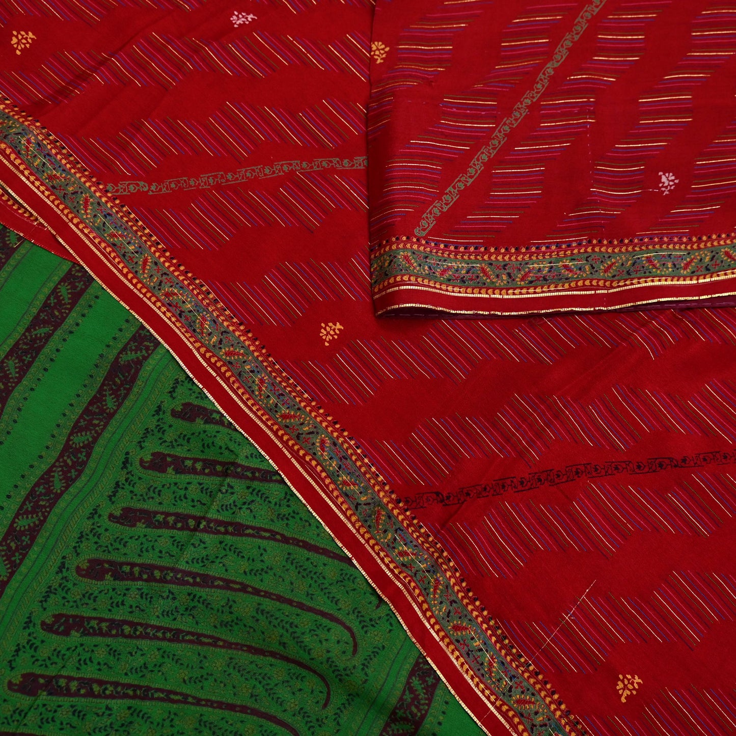 Indian Vintage Saree Pure Silk Sari Fabric: Red & Green Floral Print, 5-Yard Sewing Material Crafting Upcycle Quilting