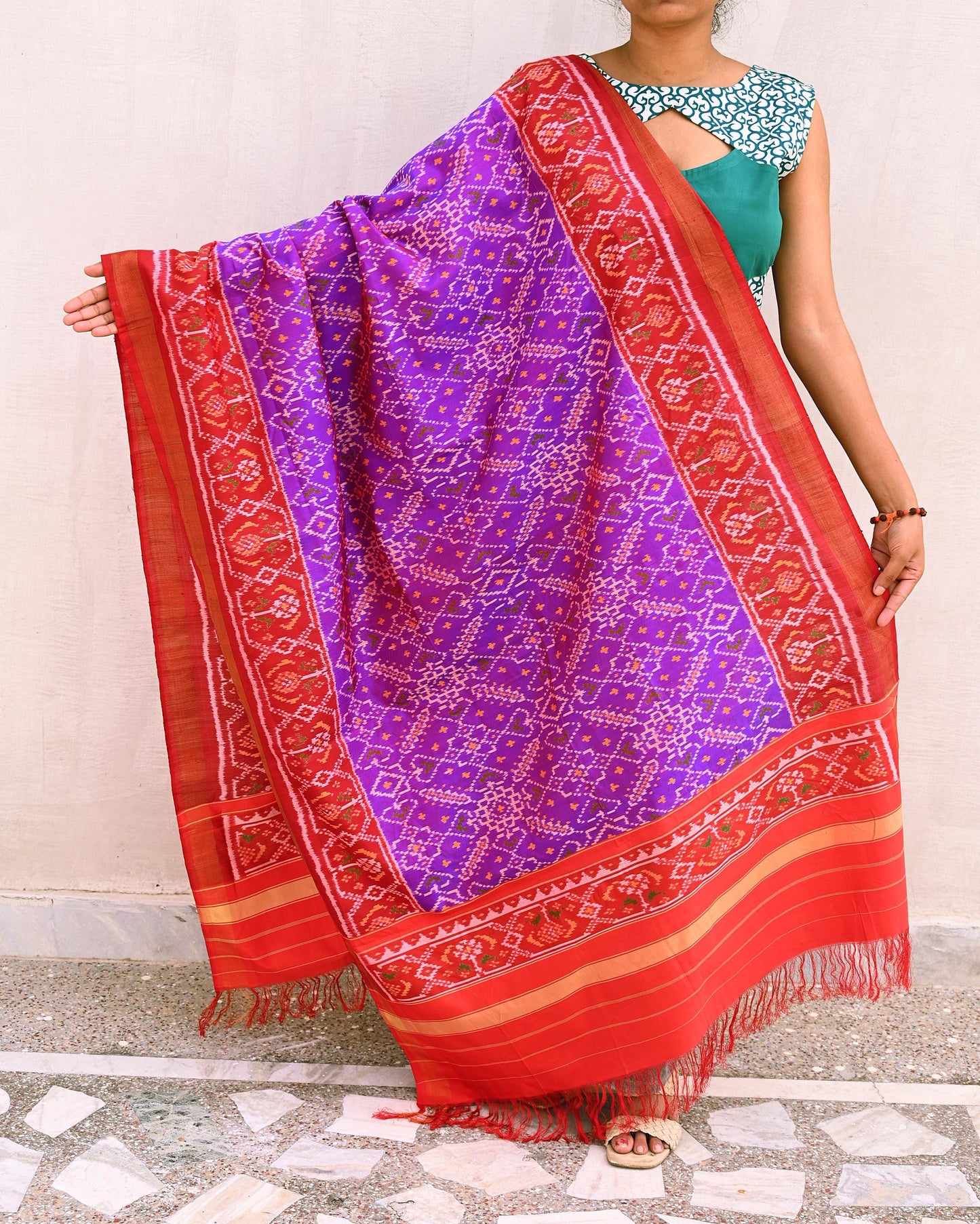 Indian Vintage Purple & red Dupatta Long Stole Hand woven Ikat Patola Hijab Pure Silk Scarves Veil Fringes
